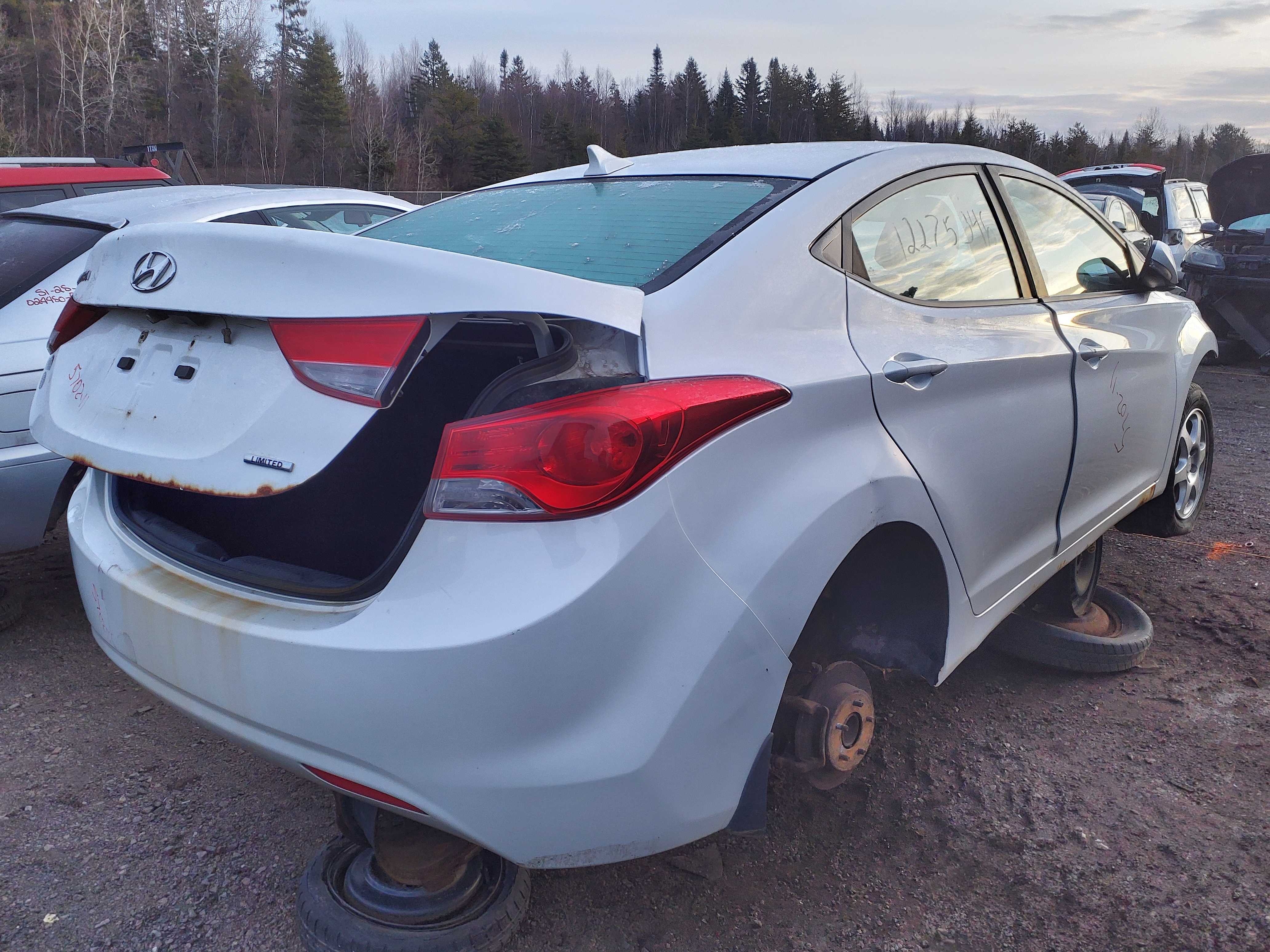 HYUNDAI ELANTRA 2011