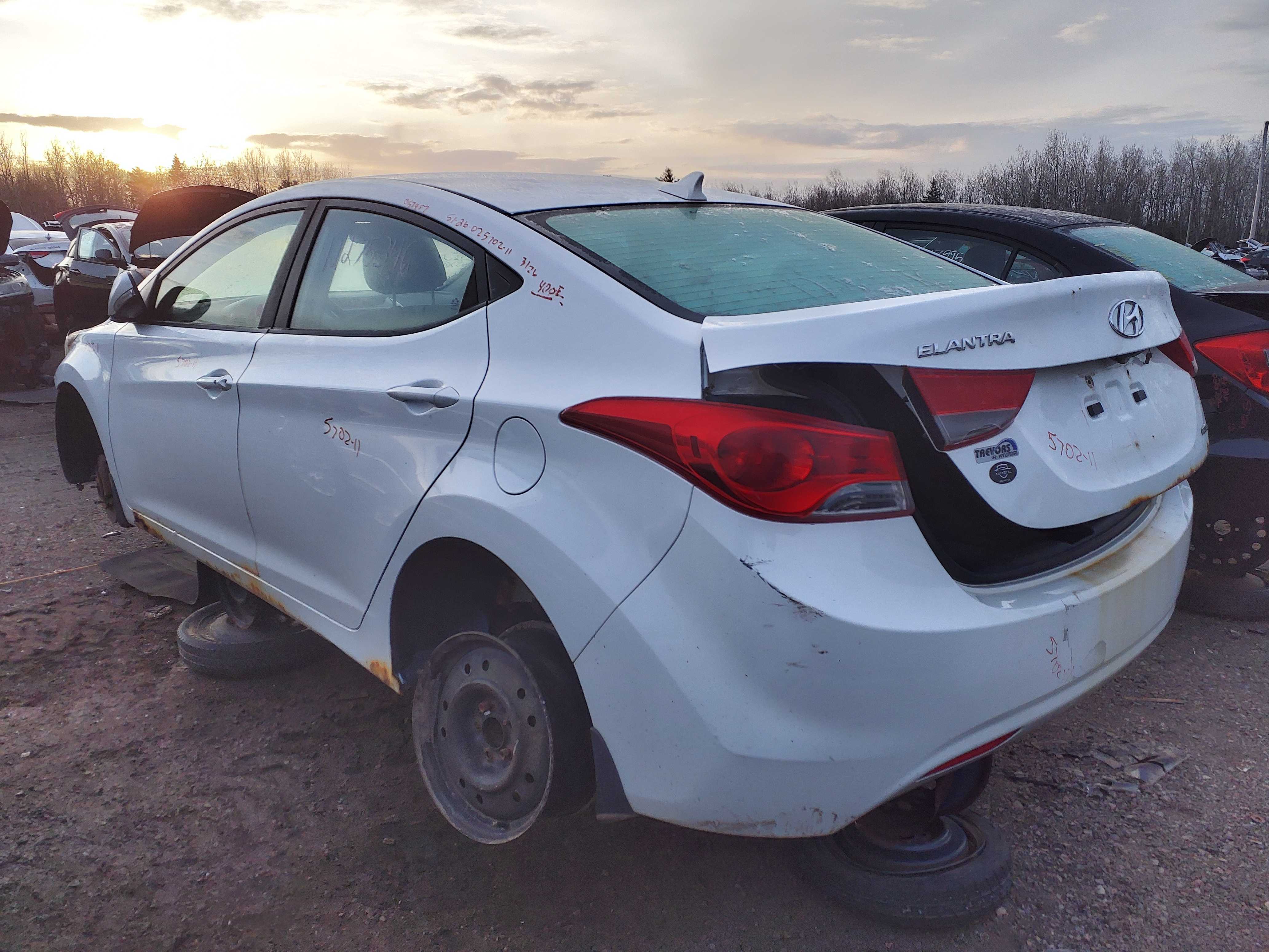 HYUNDAI ELANTRA 2011