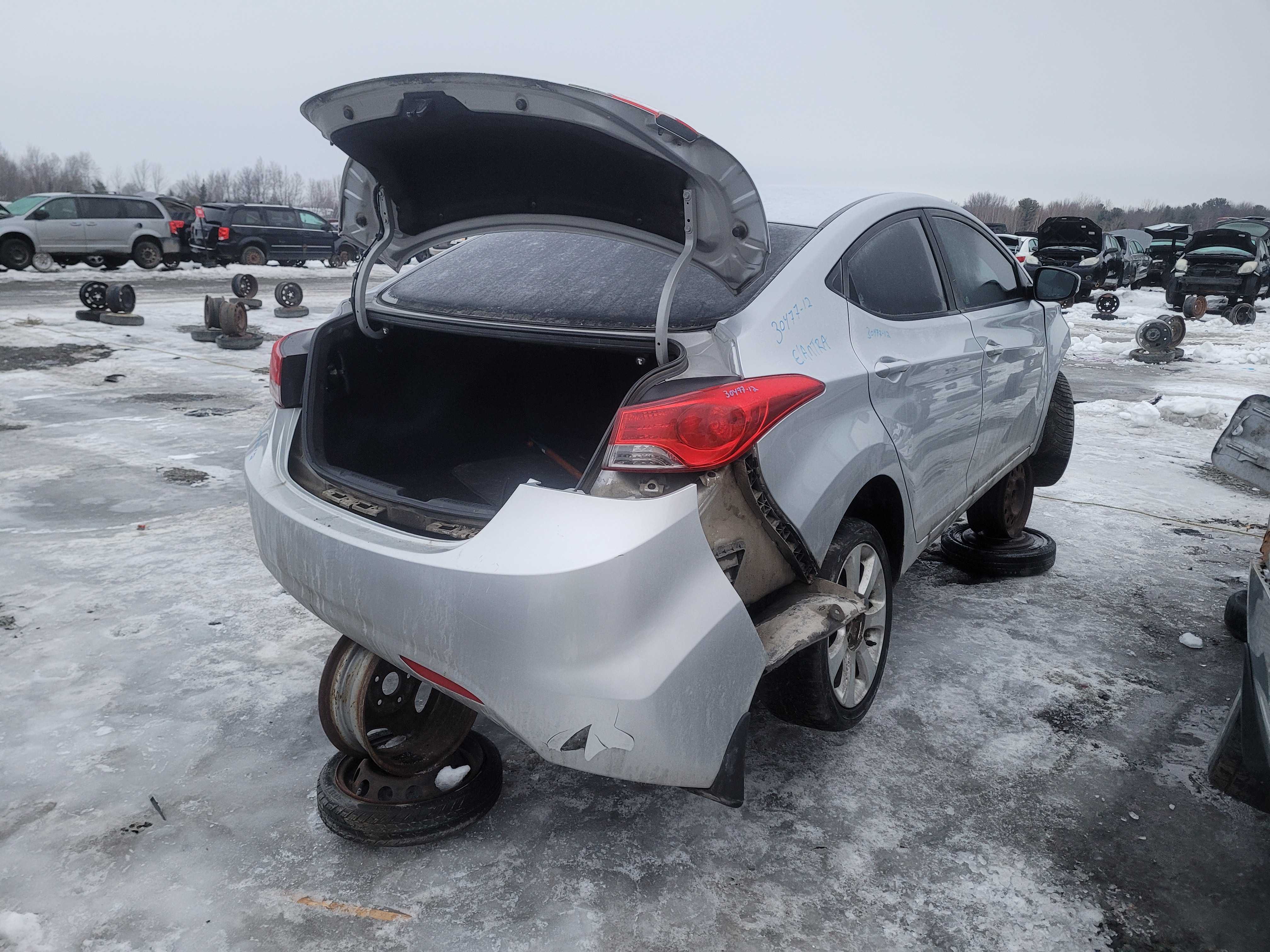 HYUNDAI ELANTRA 2012