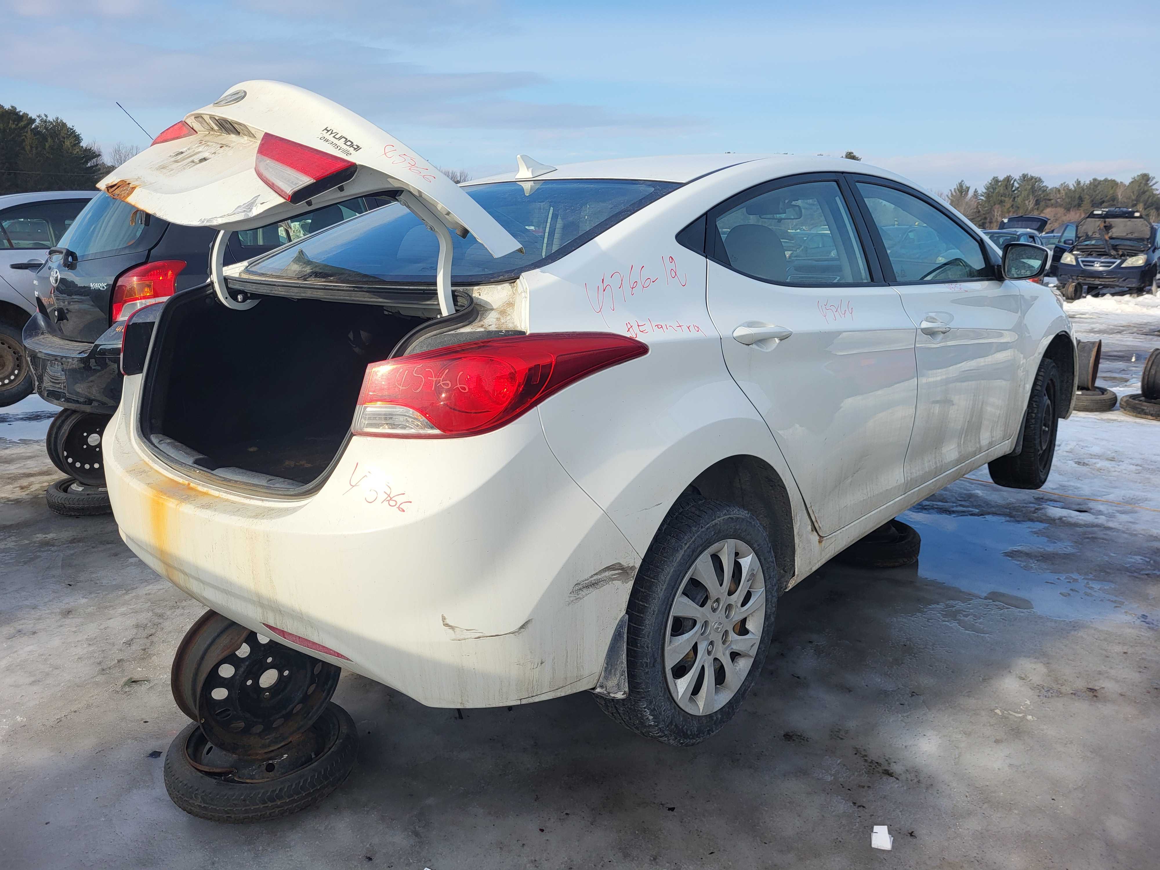 HYUNDAI ELANTRA 2012