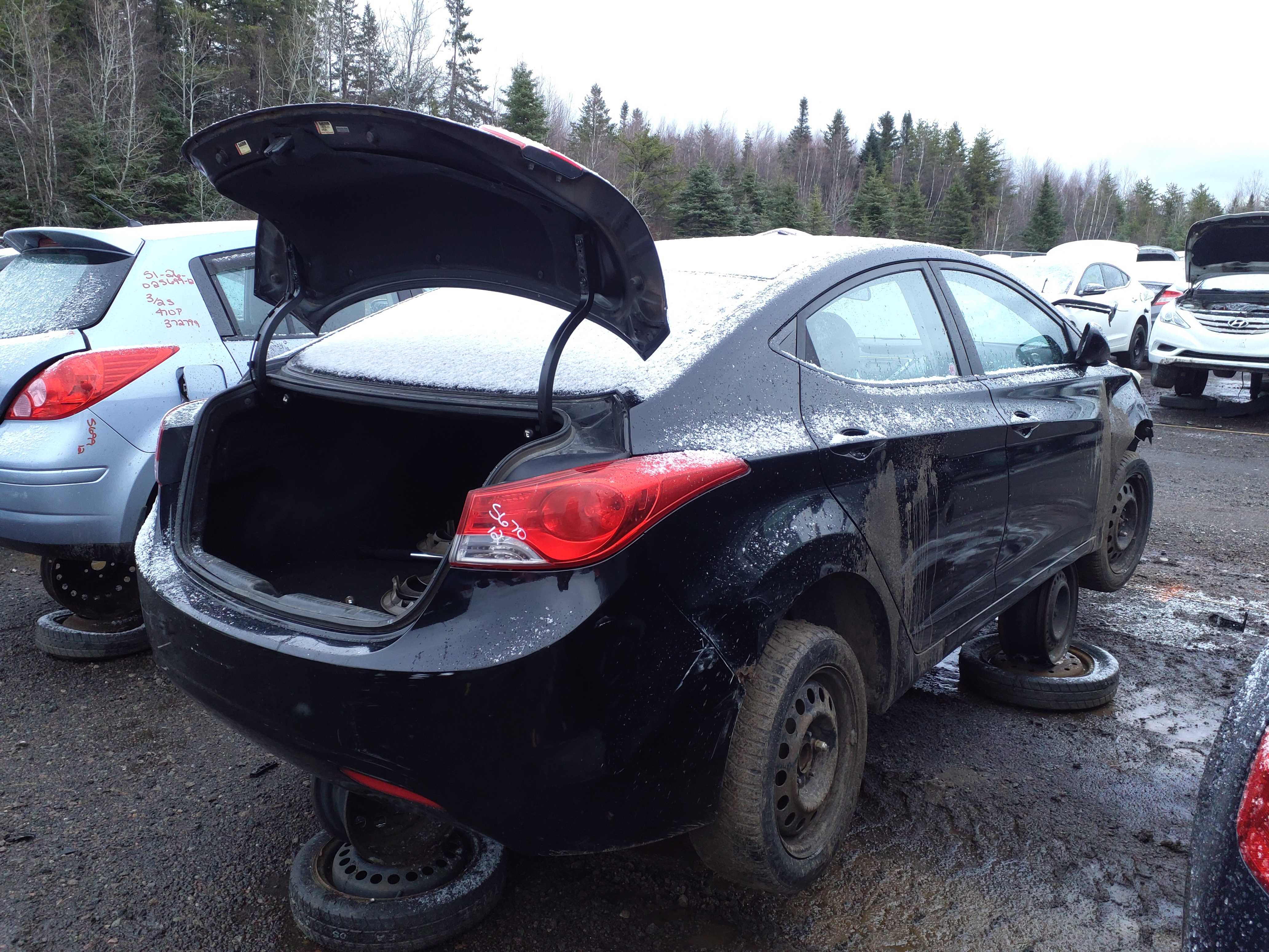 HYUNDAI ELANTRA 2012