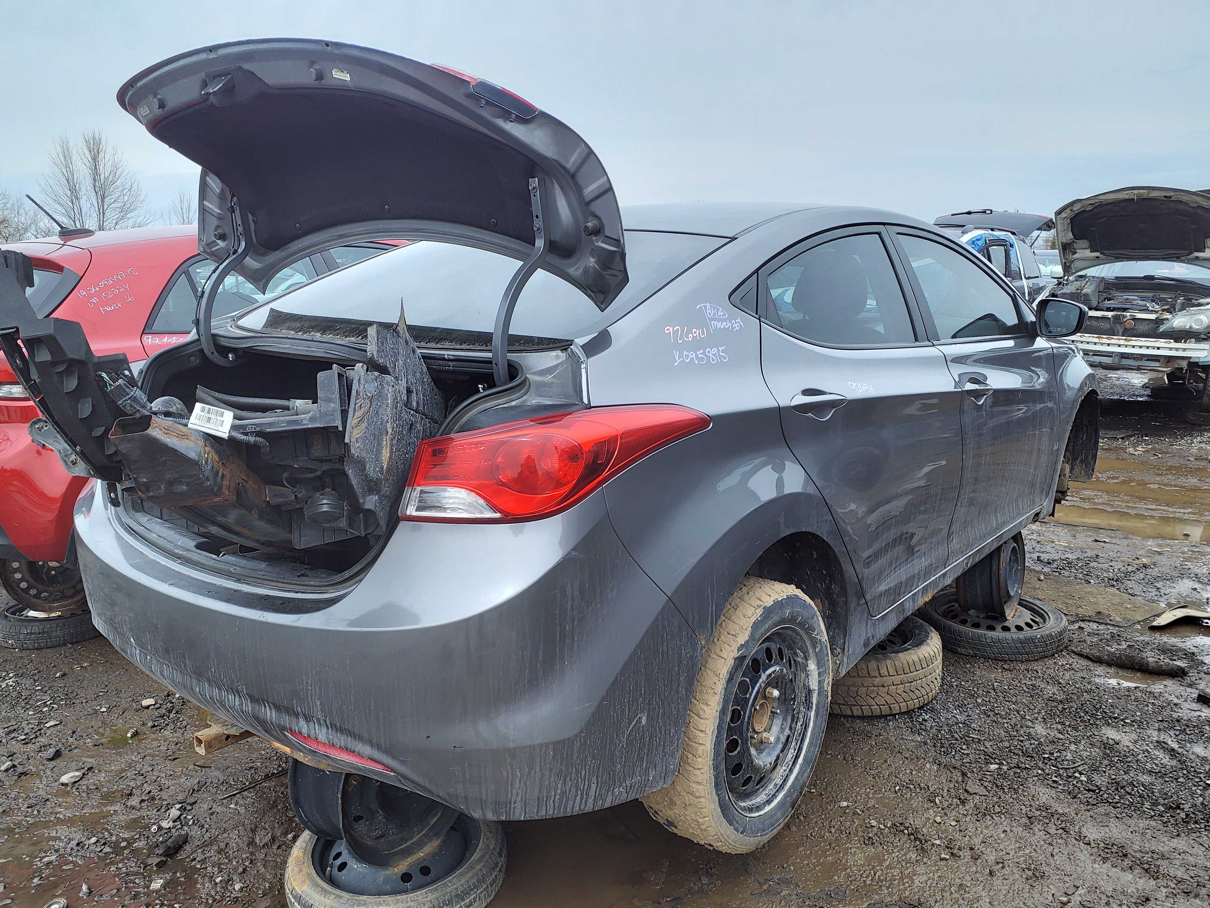 HYUNDAI ELANTRA 2012