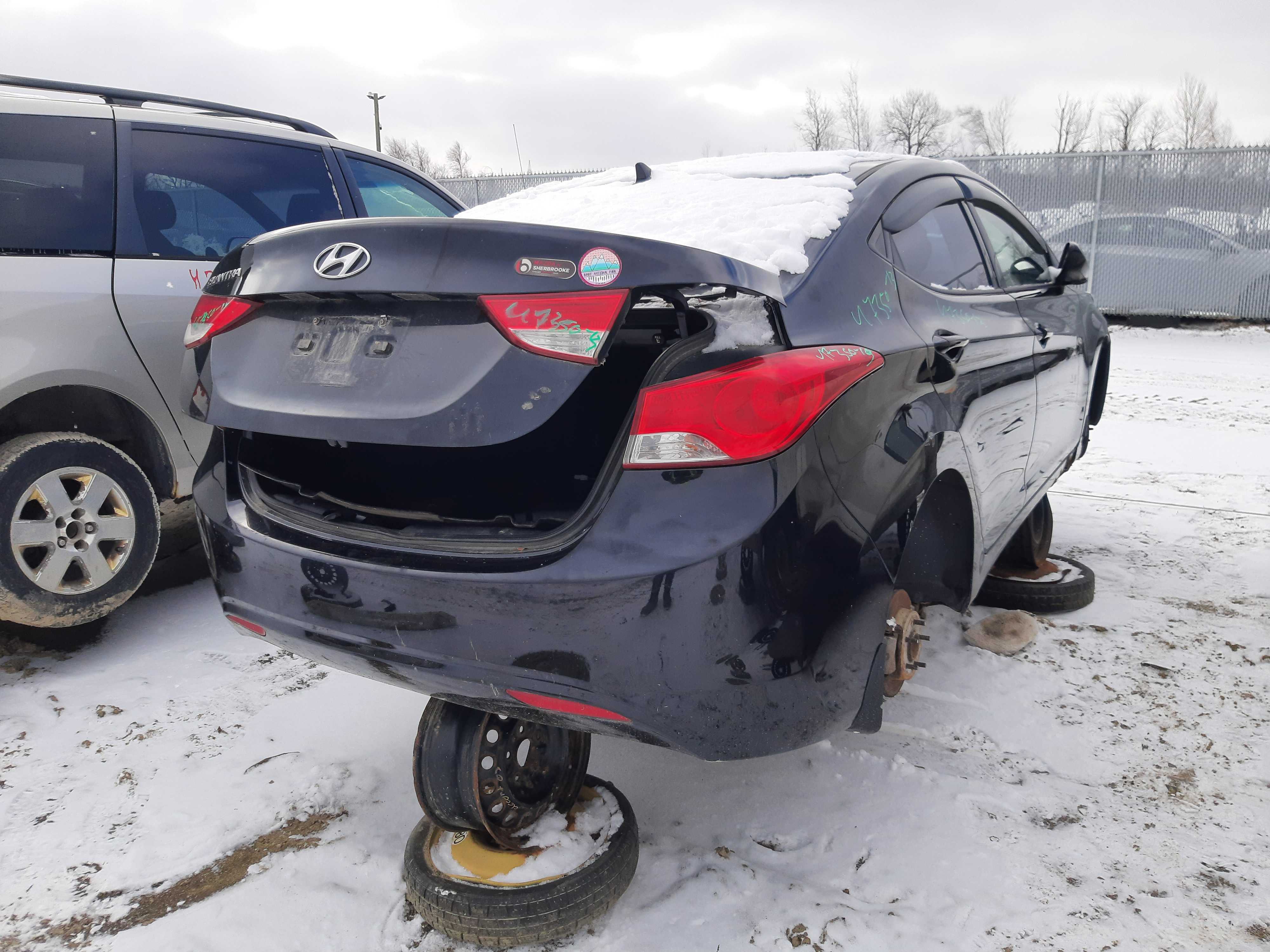 HYUNDAI ELANTRA 2013