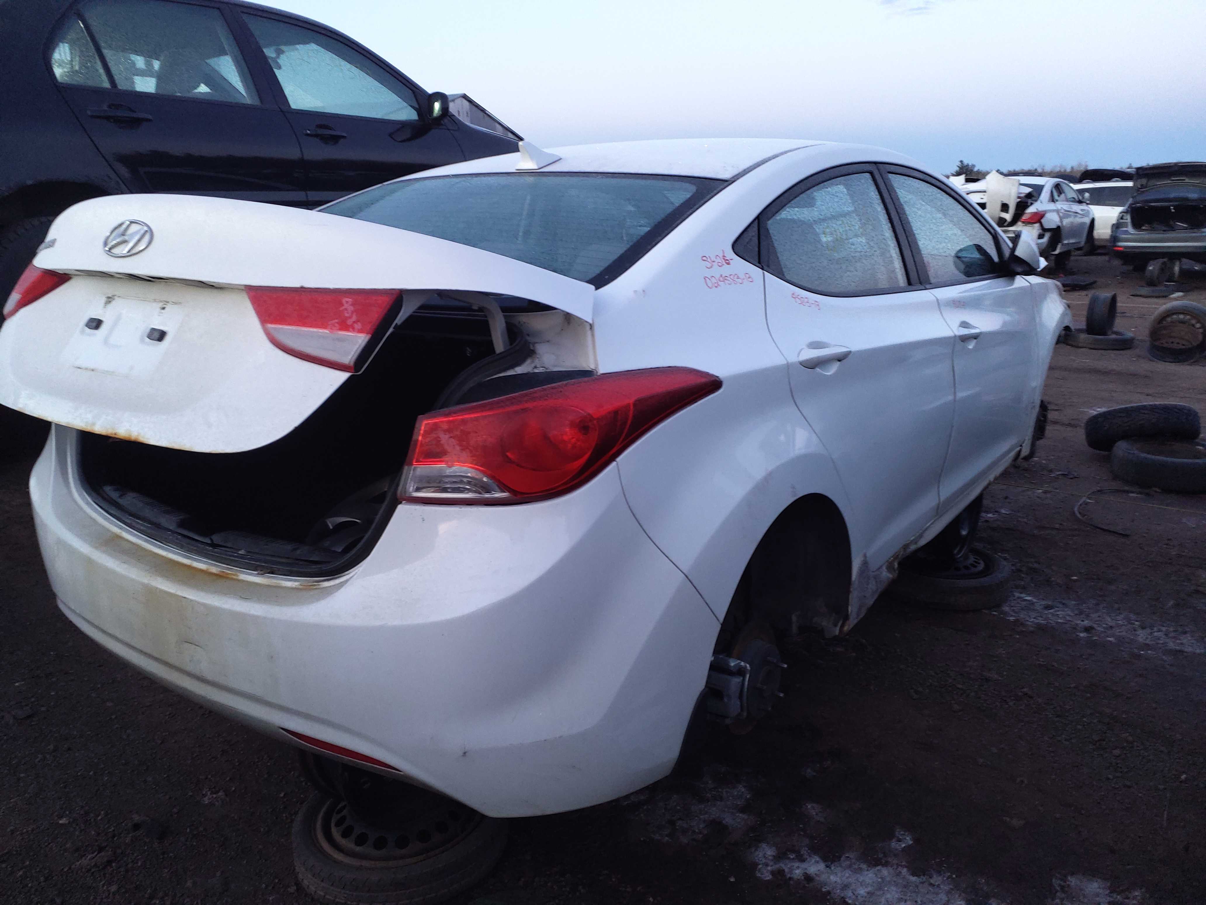 HYUNDAI ELANTRA 2013