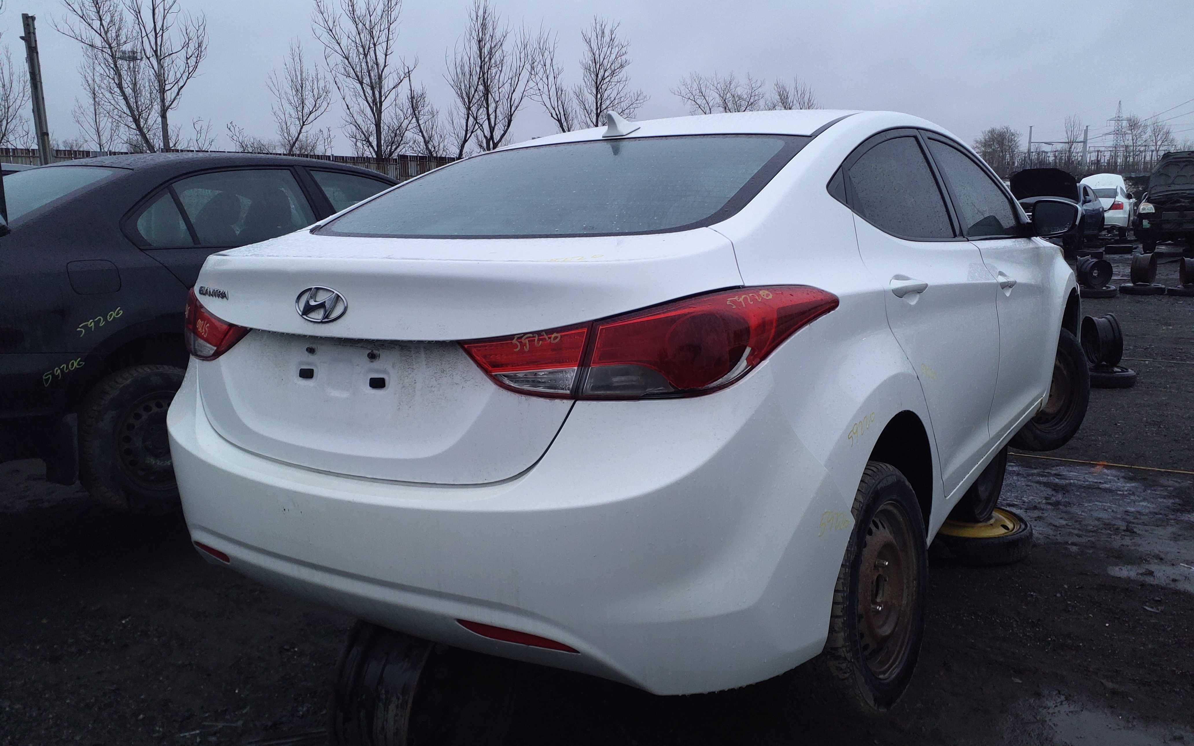 HYUNDAI ELANTRA 2013