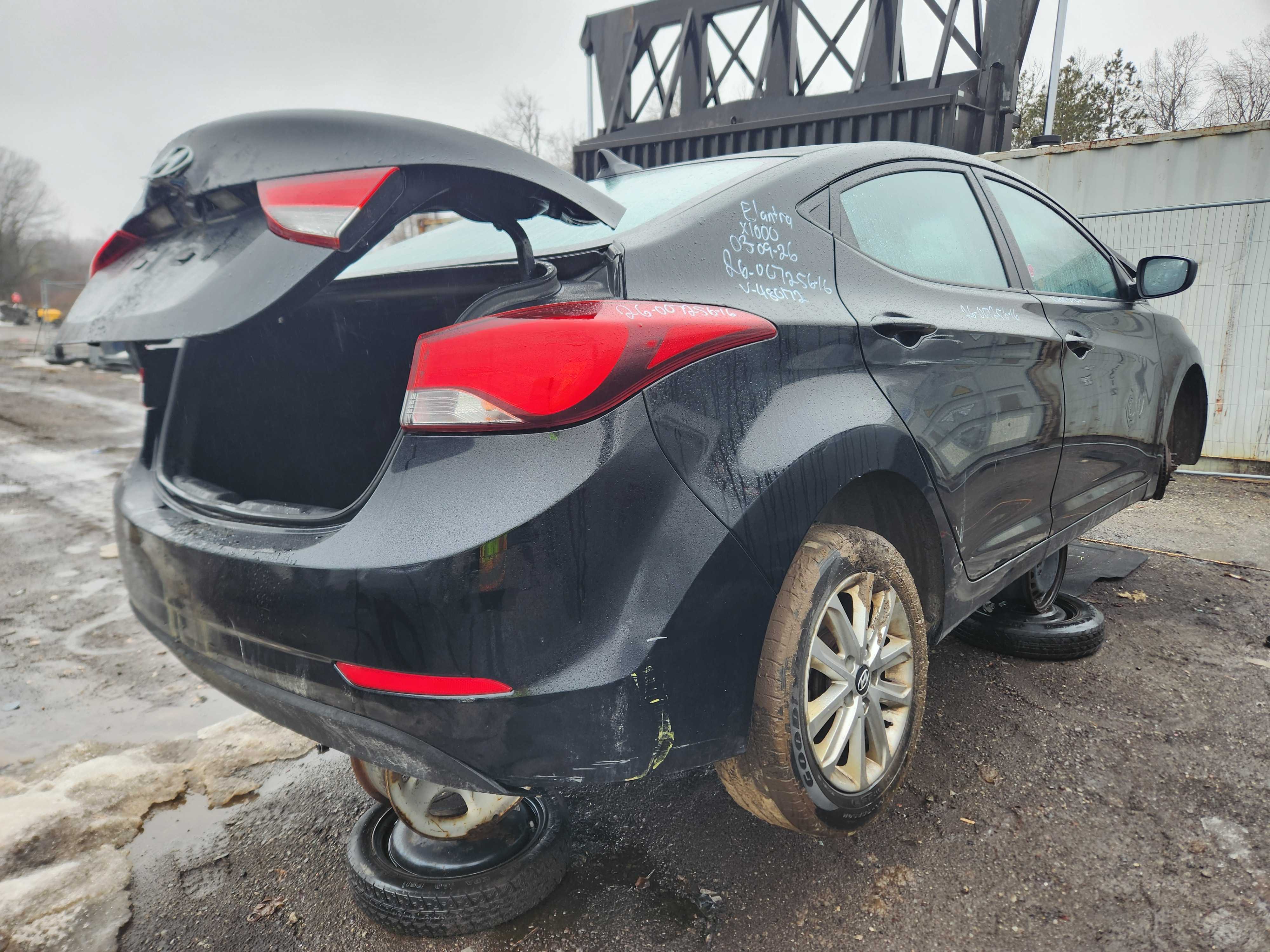 HYUNDAI ELANTRA 2016