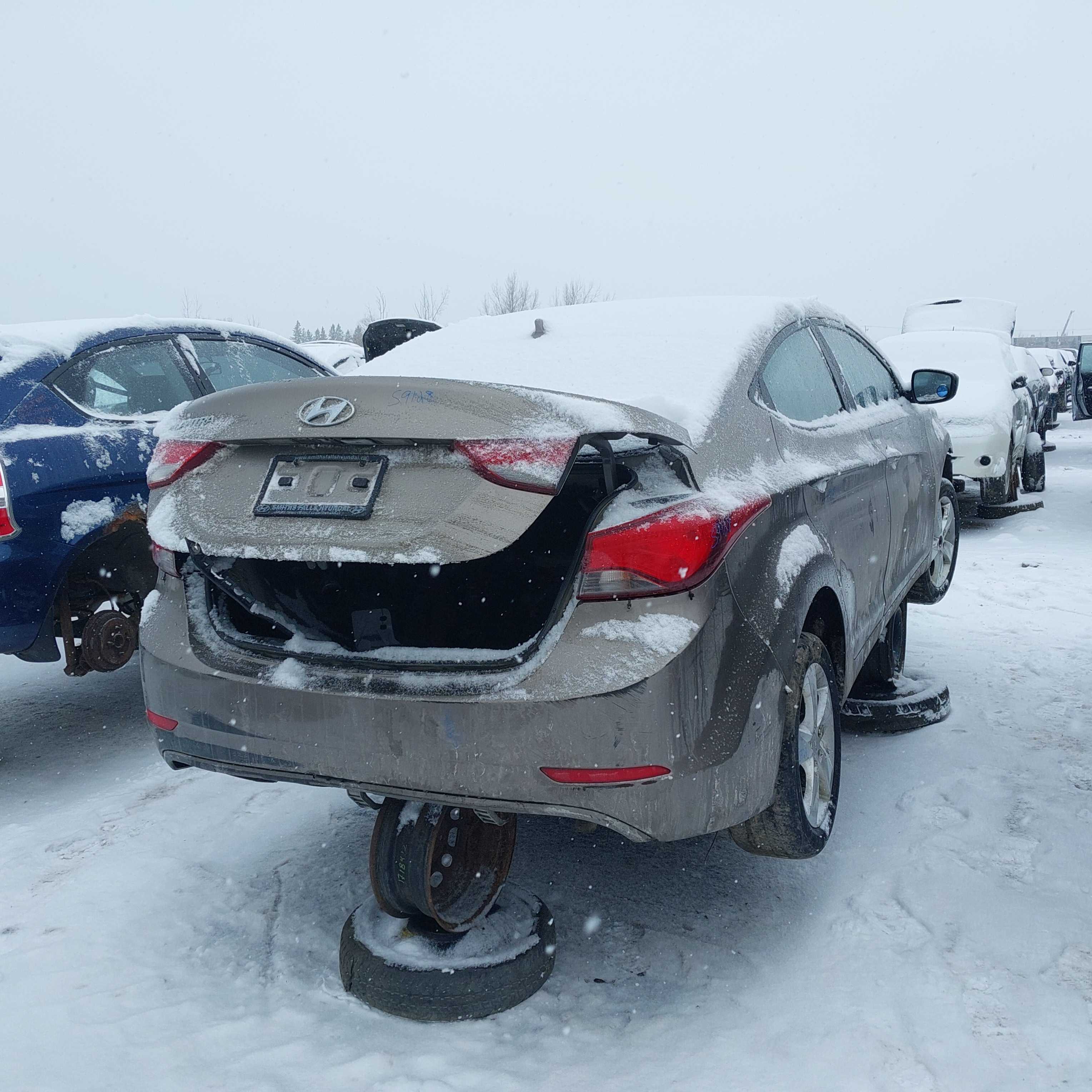 HYUNDAI ELANTRA 2016