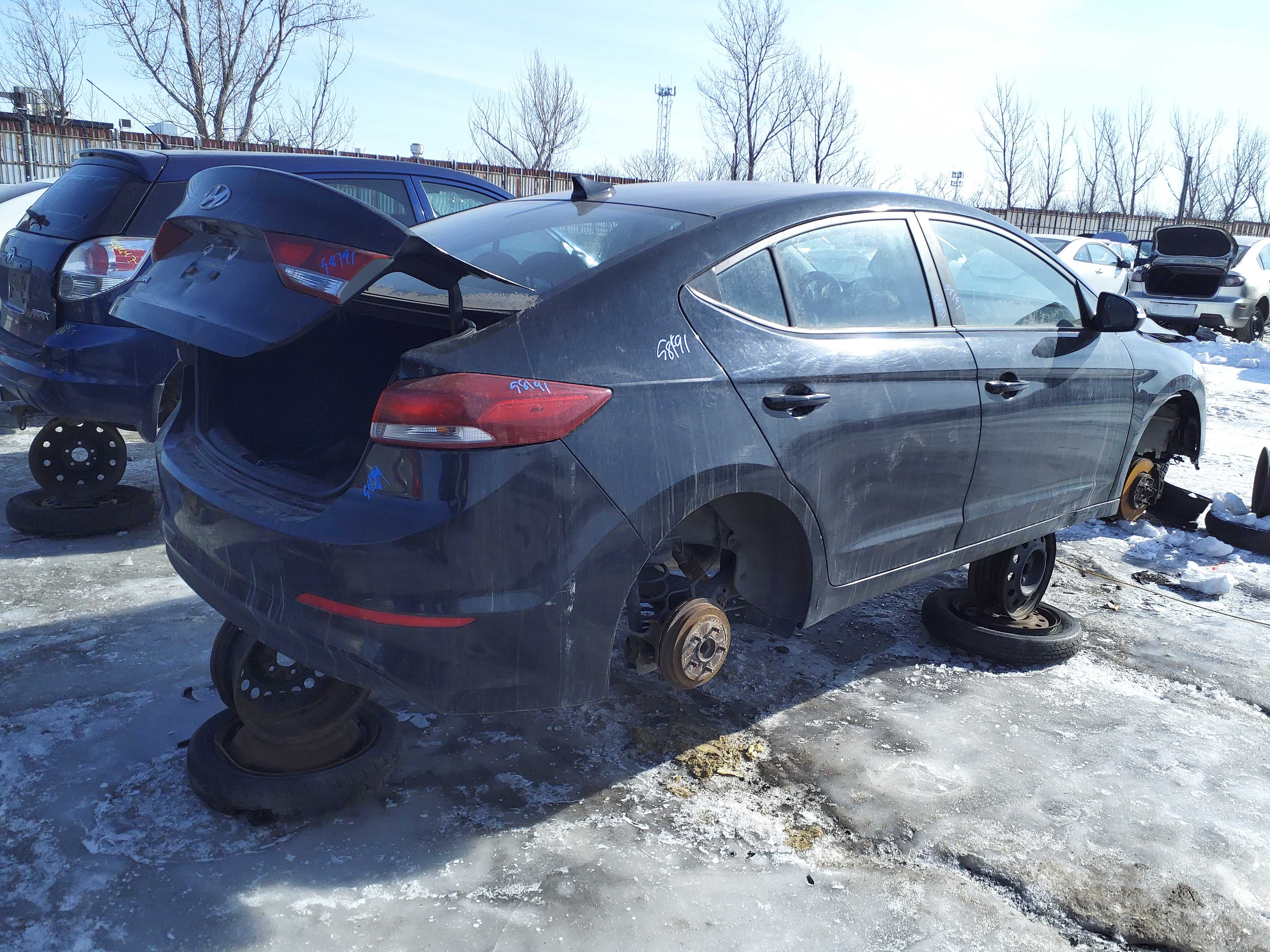 HYUNDAI ELANTRA 2017