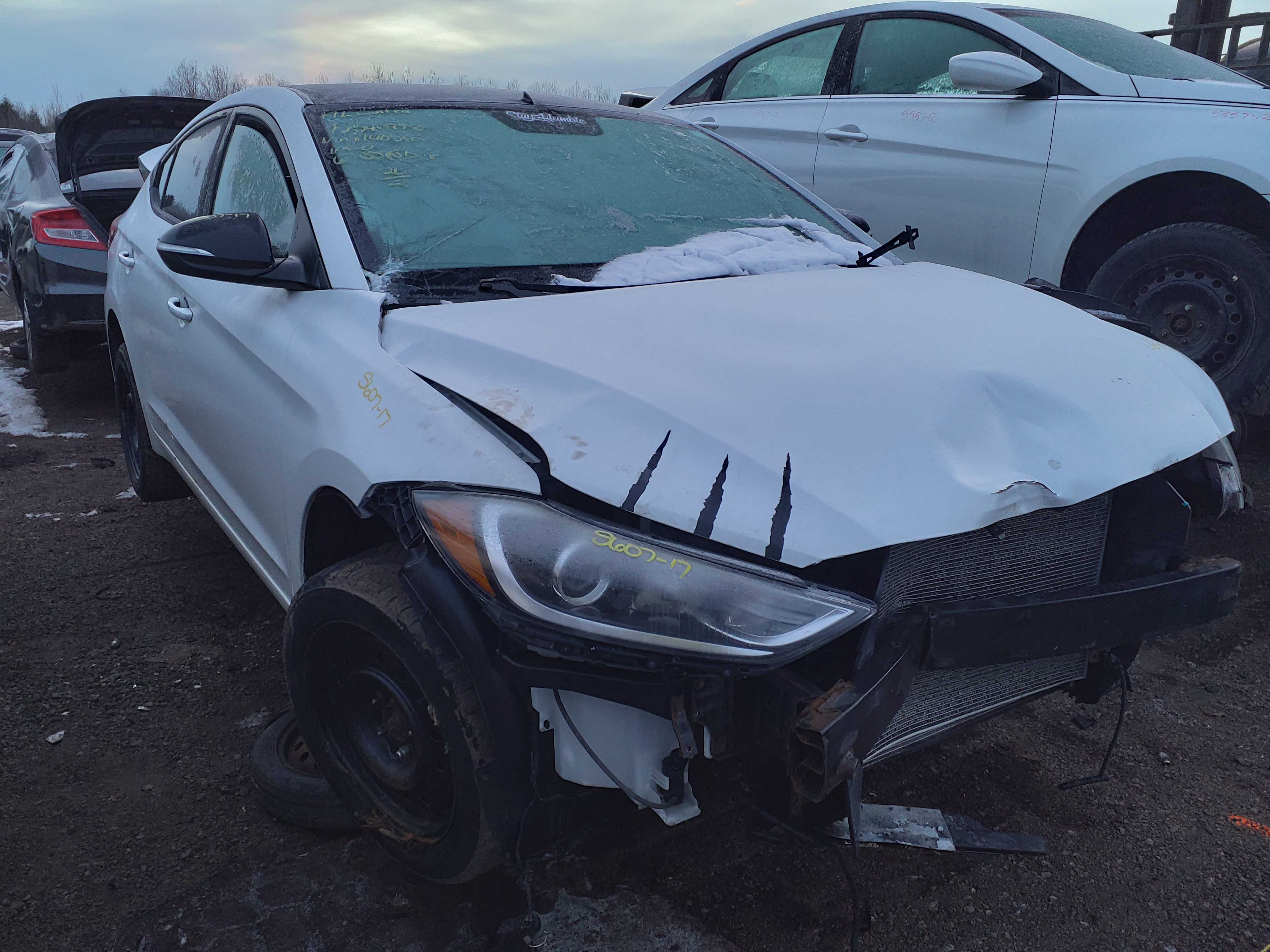 HYUNDAI ELANTRA 2017