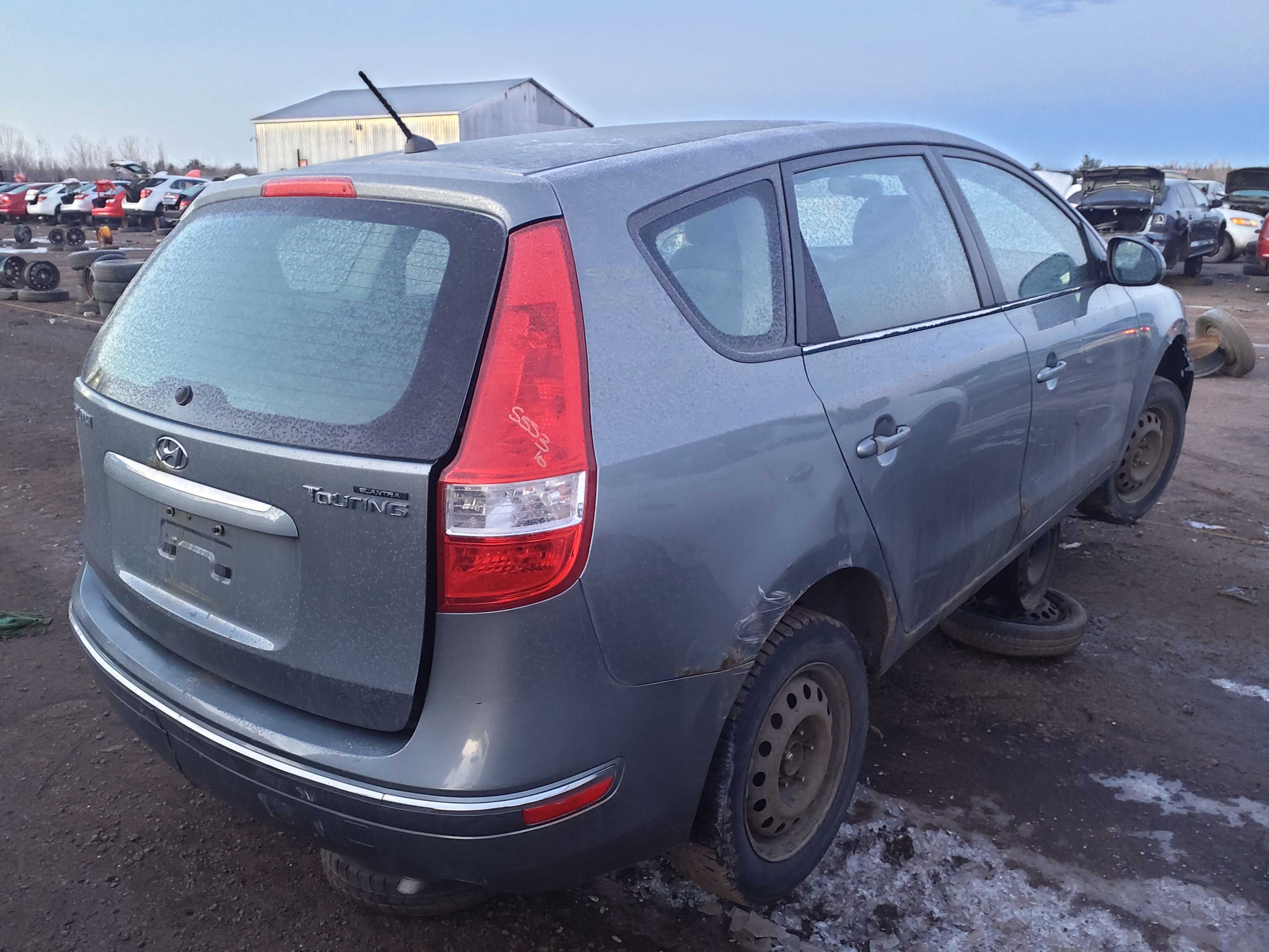 HYUNDAI ELANTRA TOURING 2010