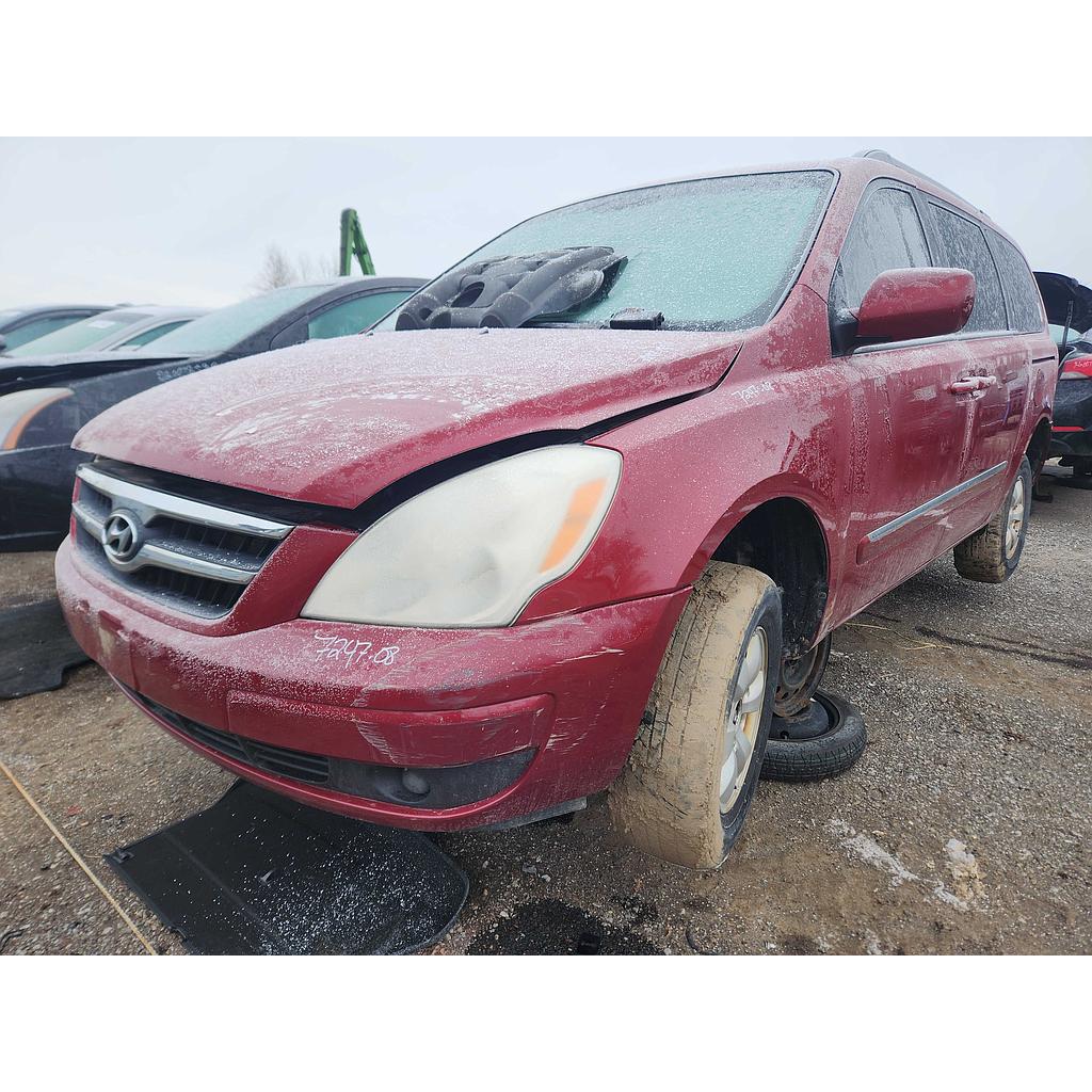 HYUNDAI ENTOURAGE 2008