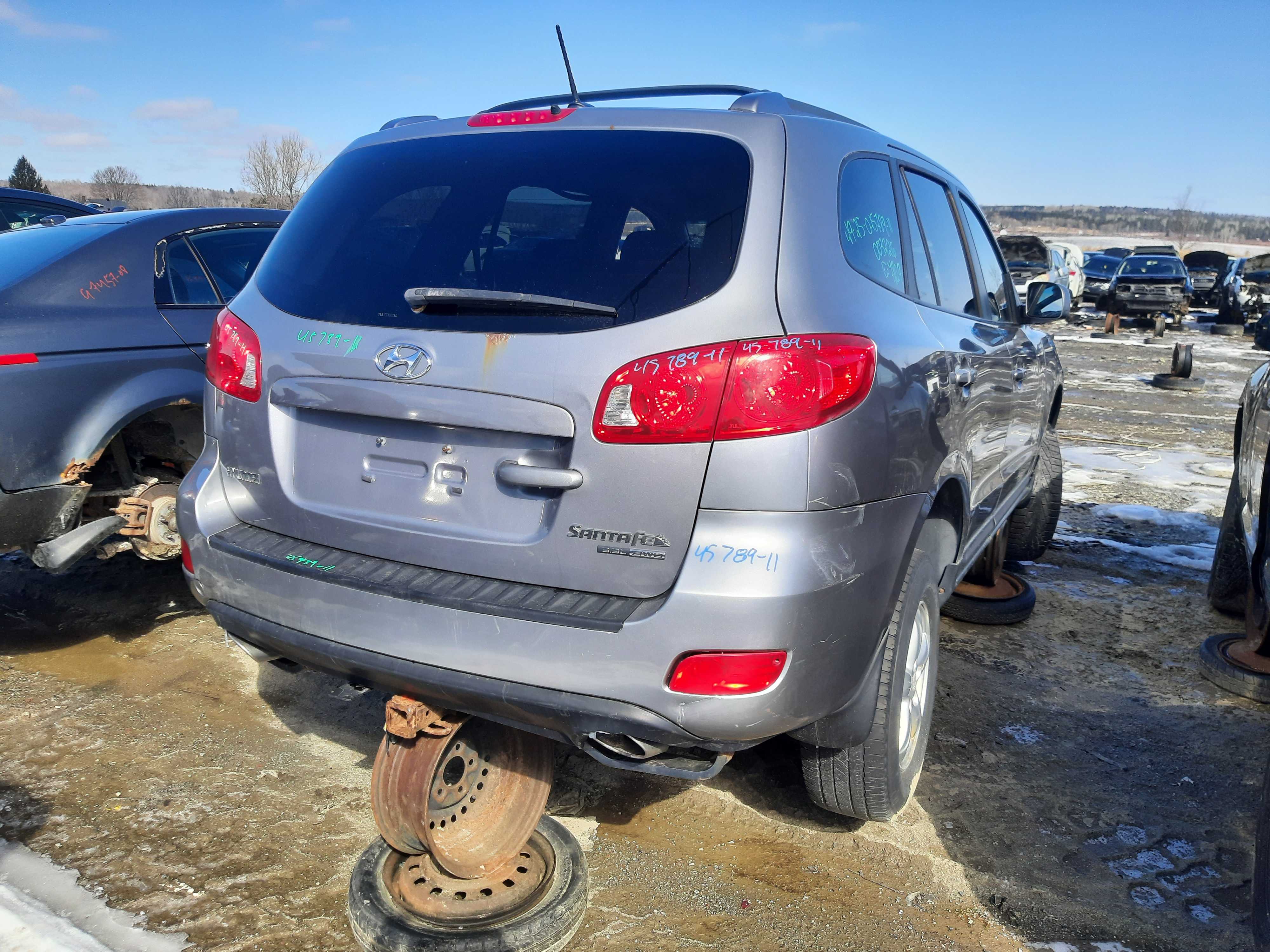 HYUNDAI SANTA FE 2011