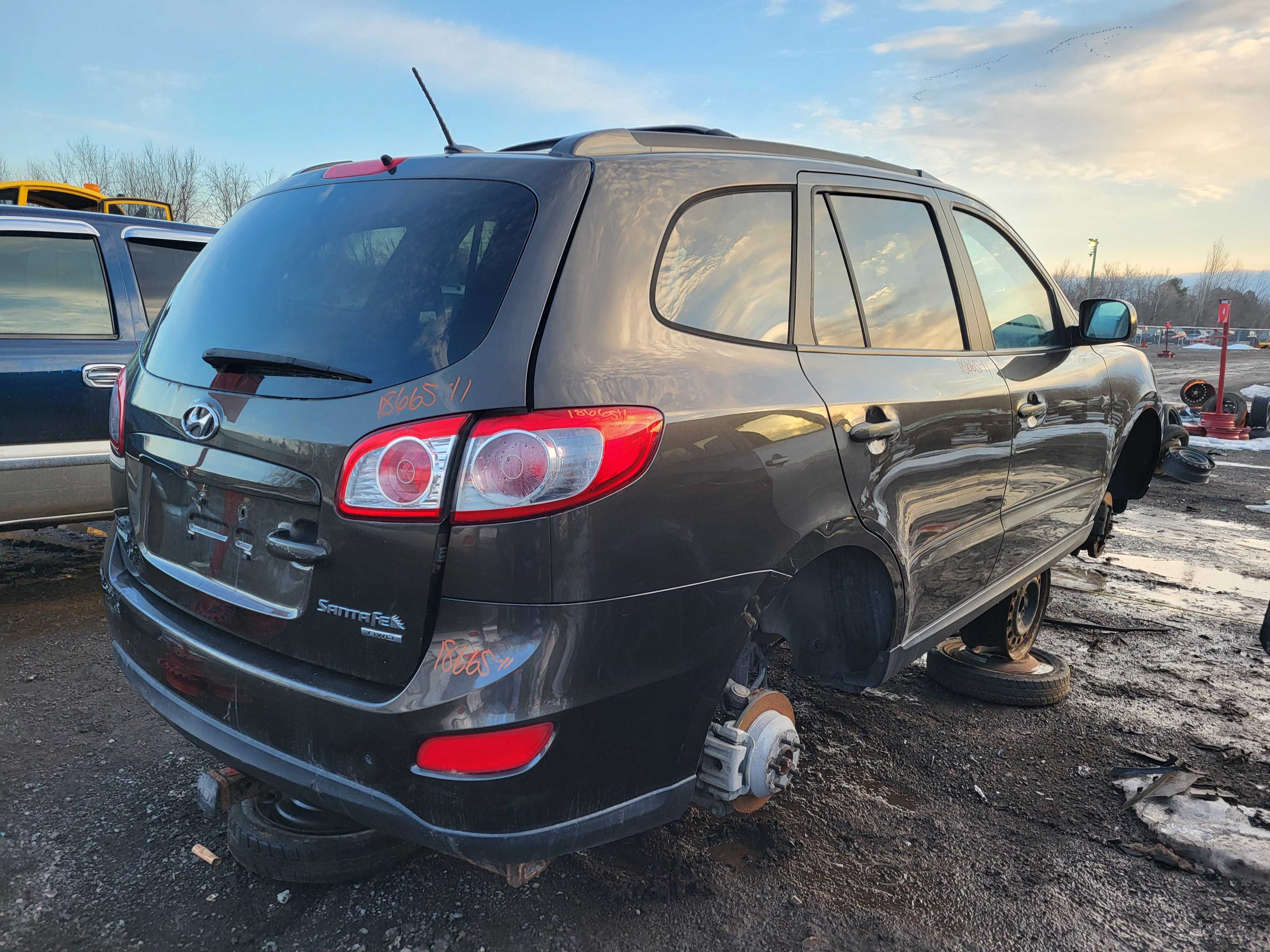 HYUNDAI SANTA FE 2011