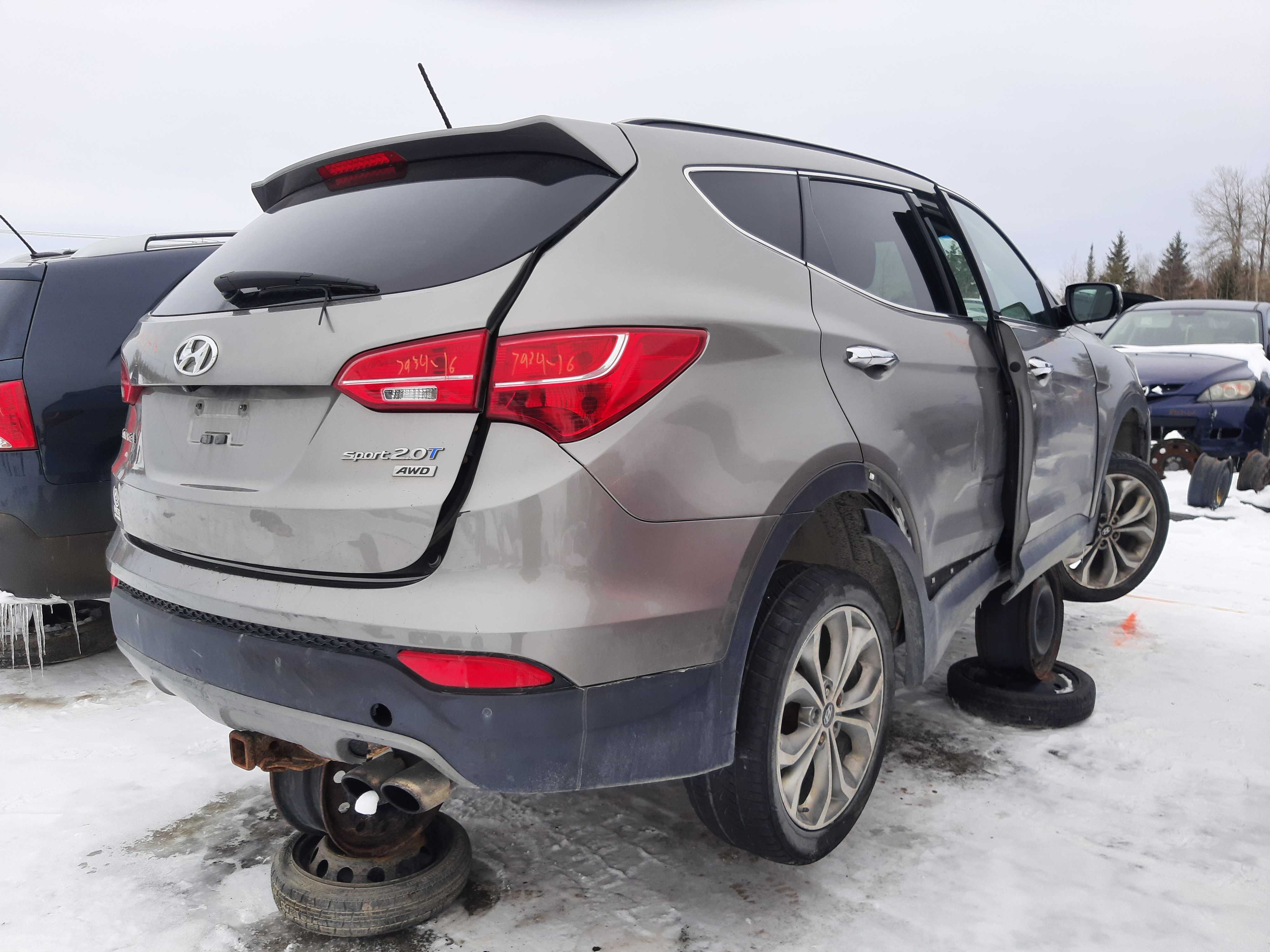 HYUNDAI SANTA FE 2016