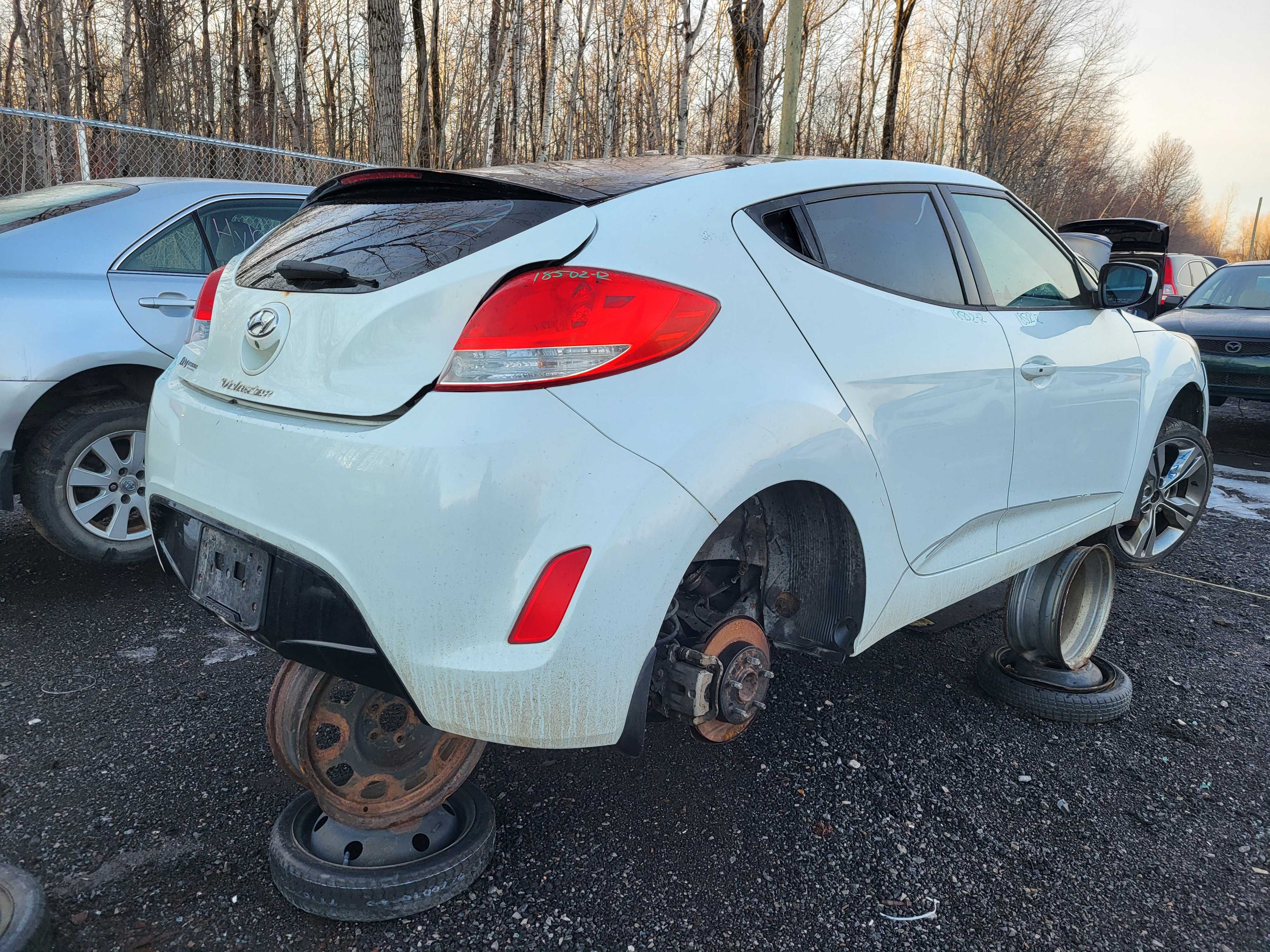 HYUNDAI VELOSTER 2012