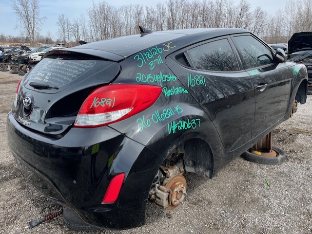 HYUNDAI VELOSTER 2015