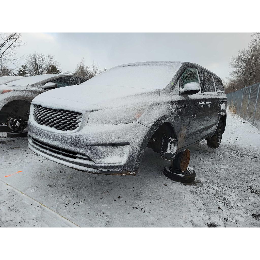 KIA SEDONA 2015