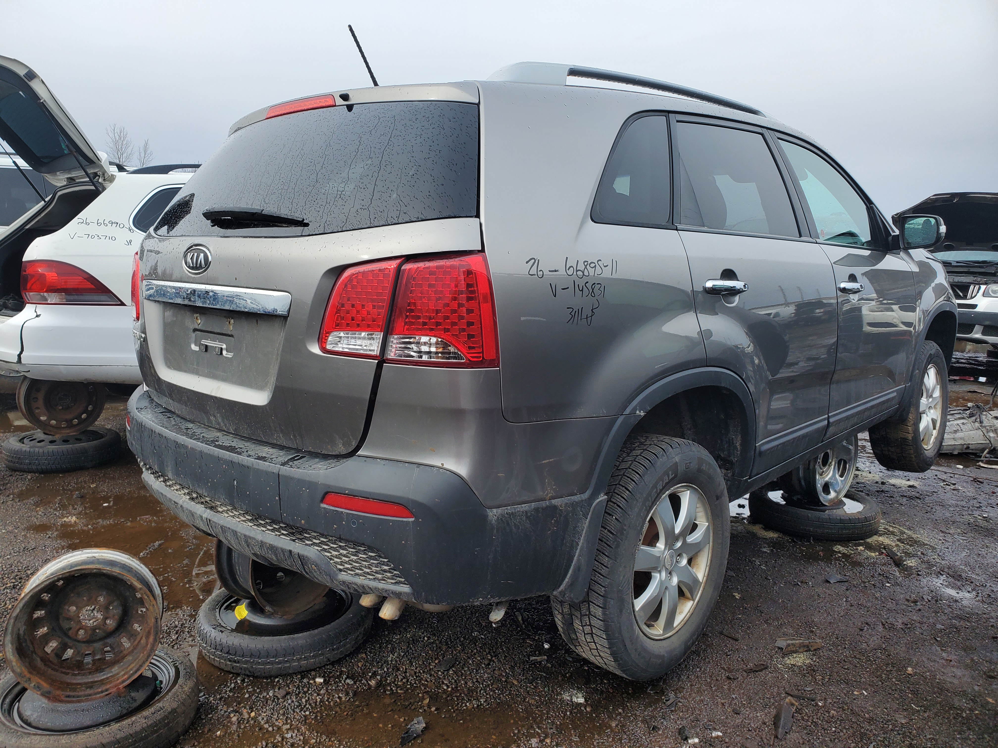 KIA SORENTO 2011