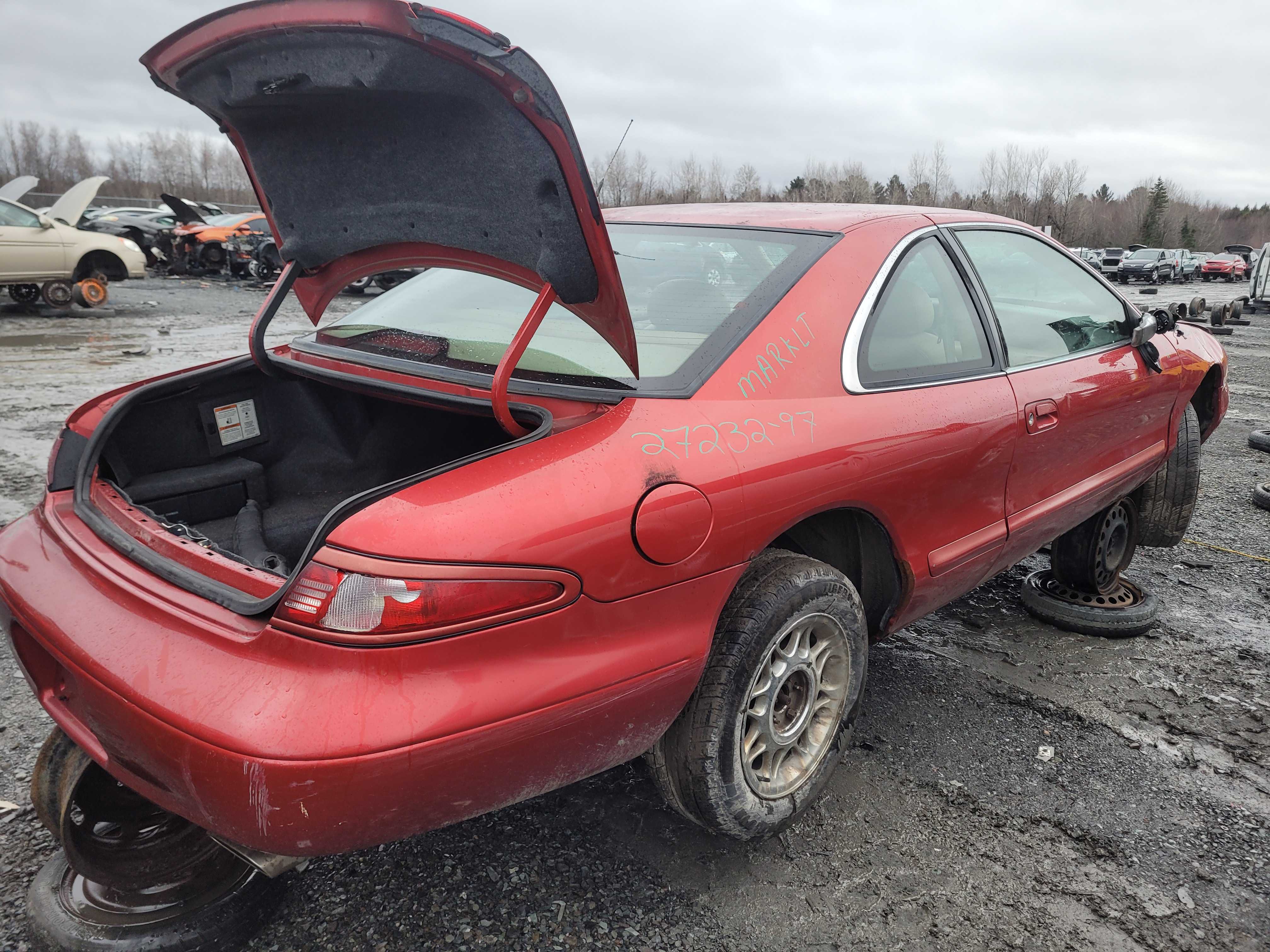 LINCOLN MARK LT 1997
