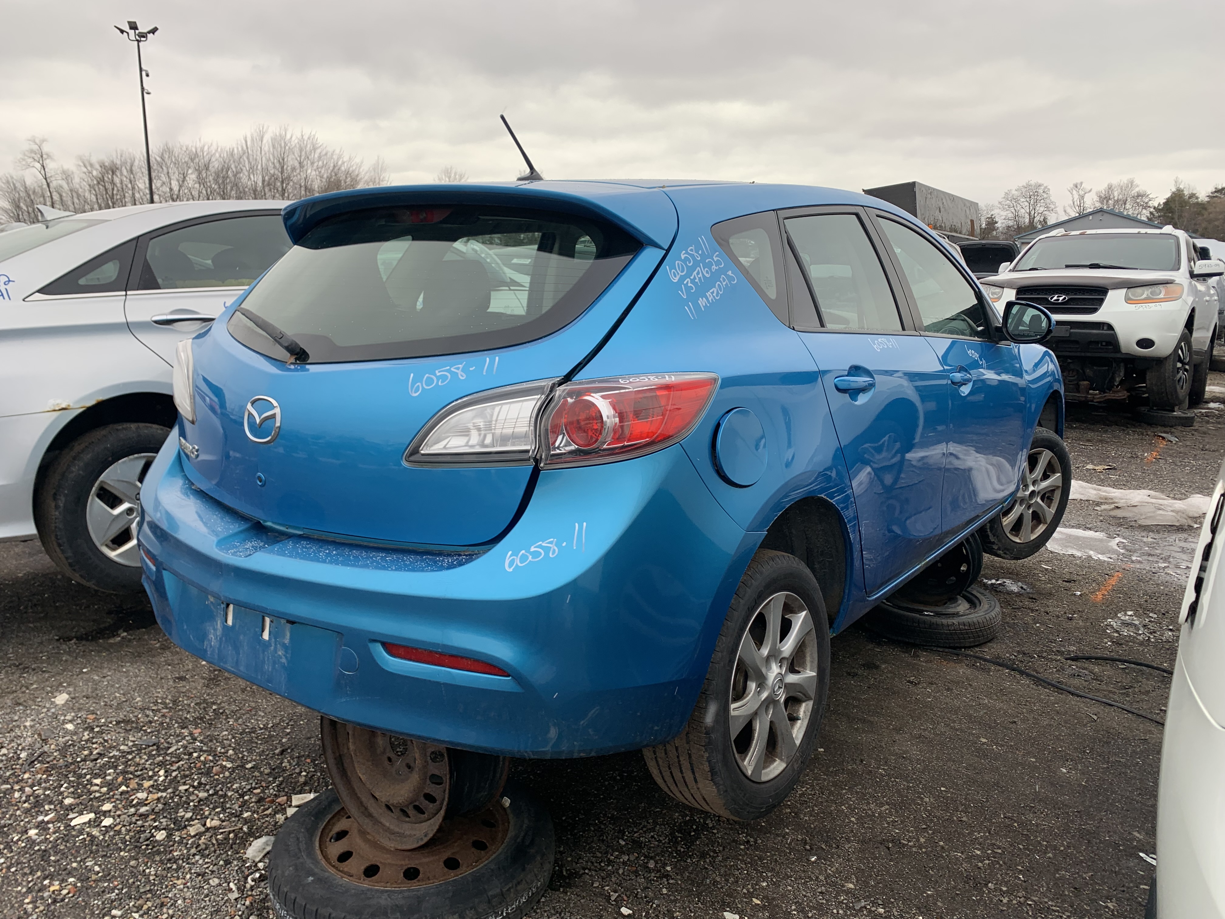 MAZDA MAZDA3 2011