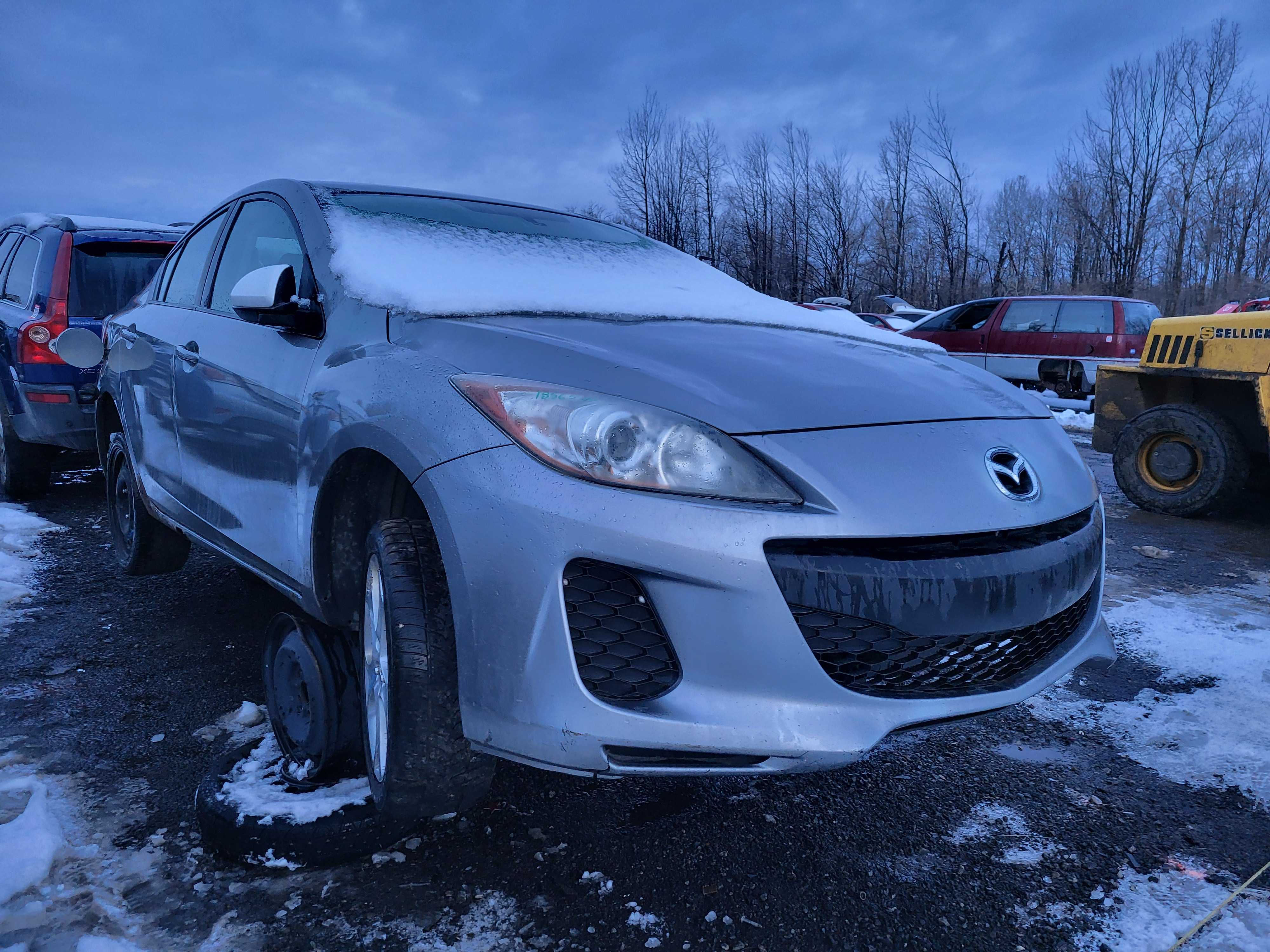 MAZDA MAZDA3 2012