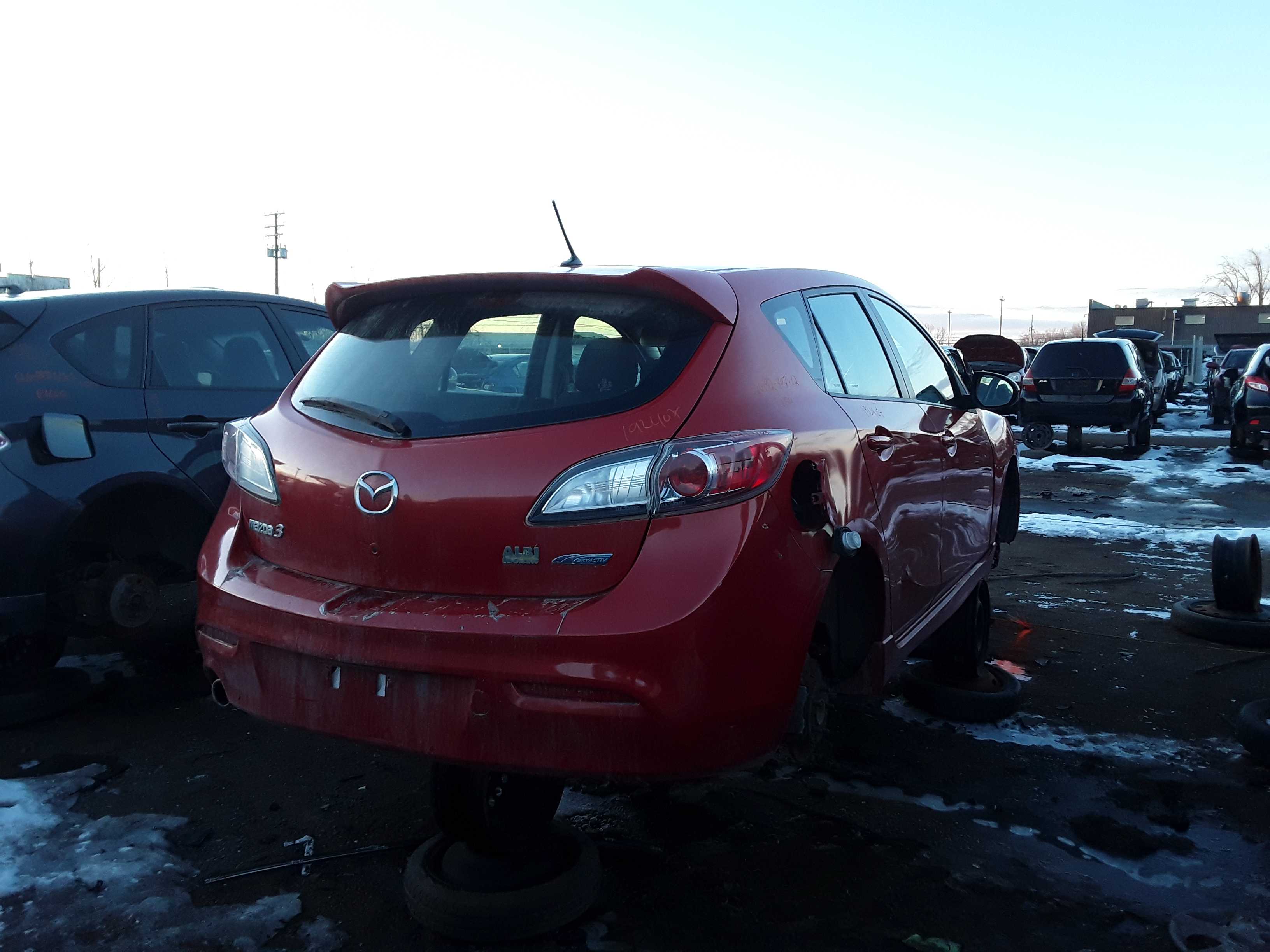 MAZDA MAZDA3 2012