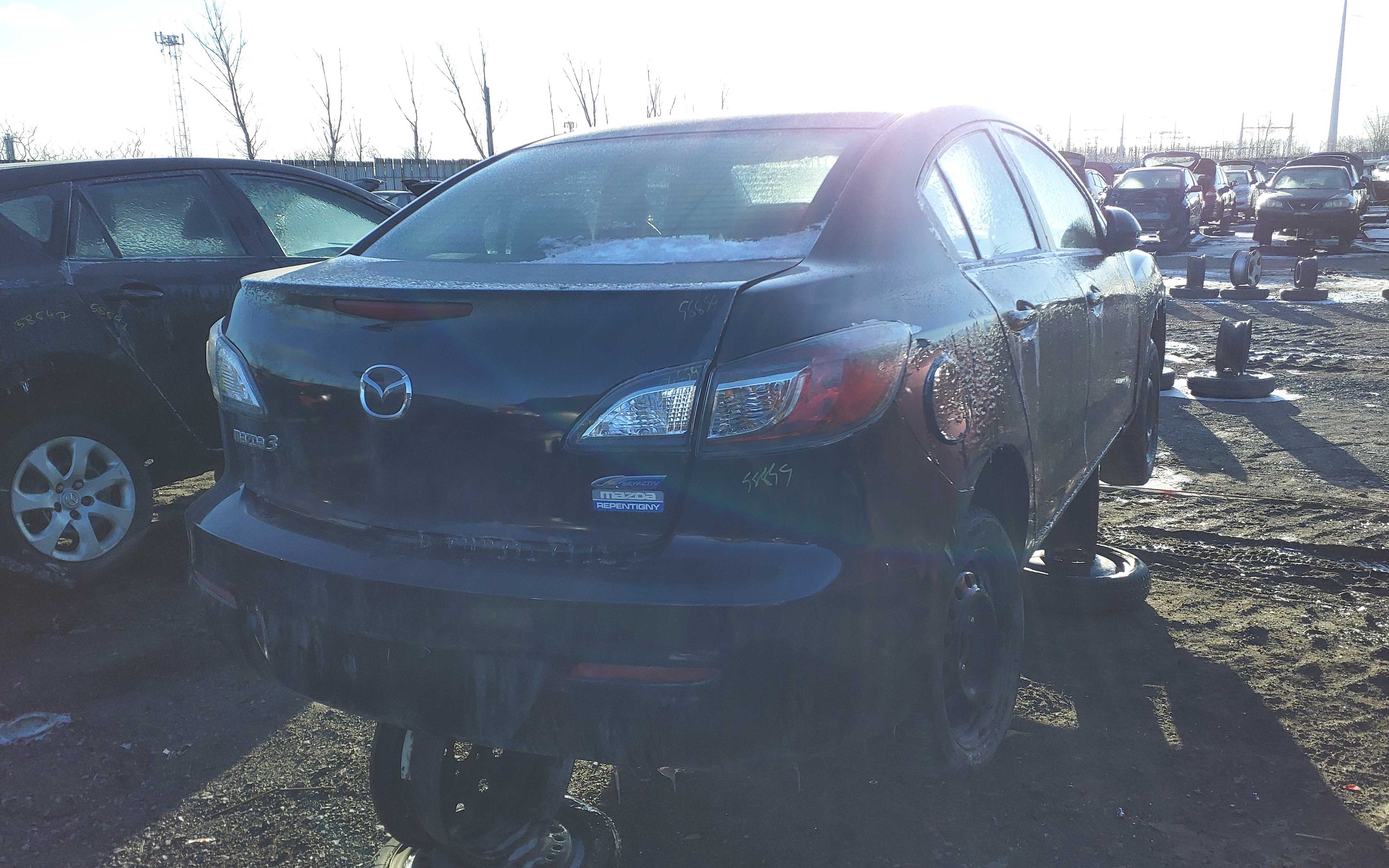 MAZDA MAZDA3 2013