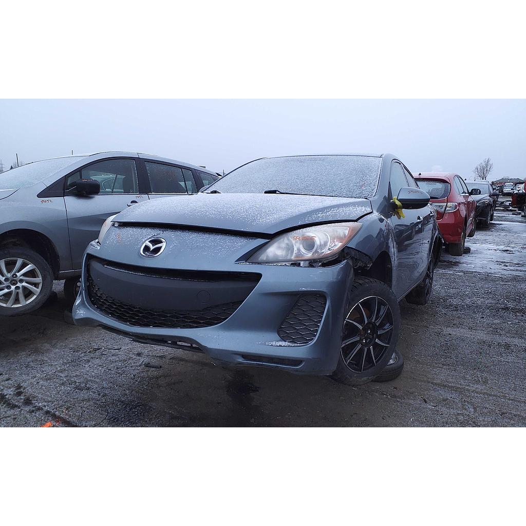 MAZDA MAZDA3 2013