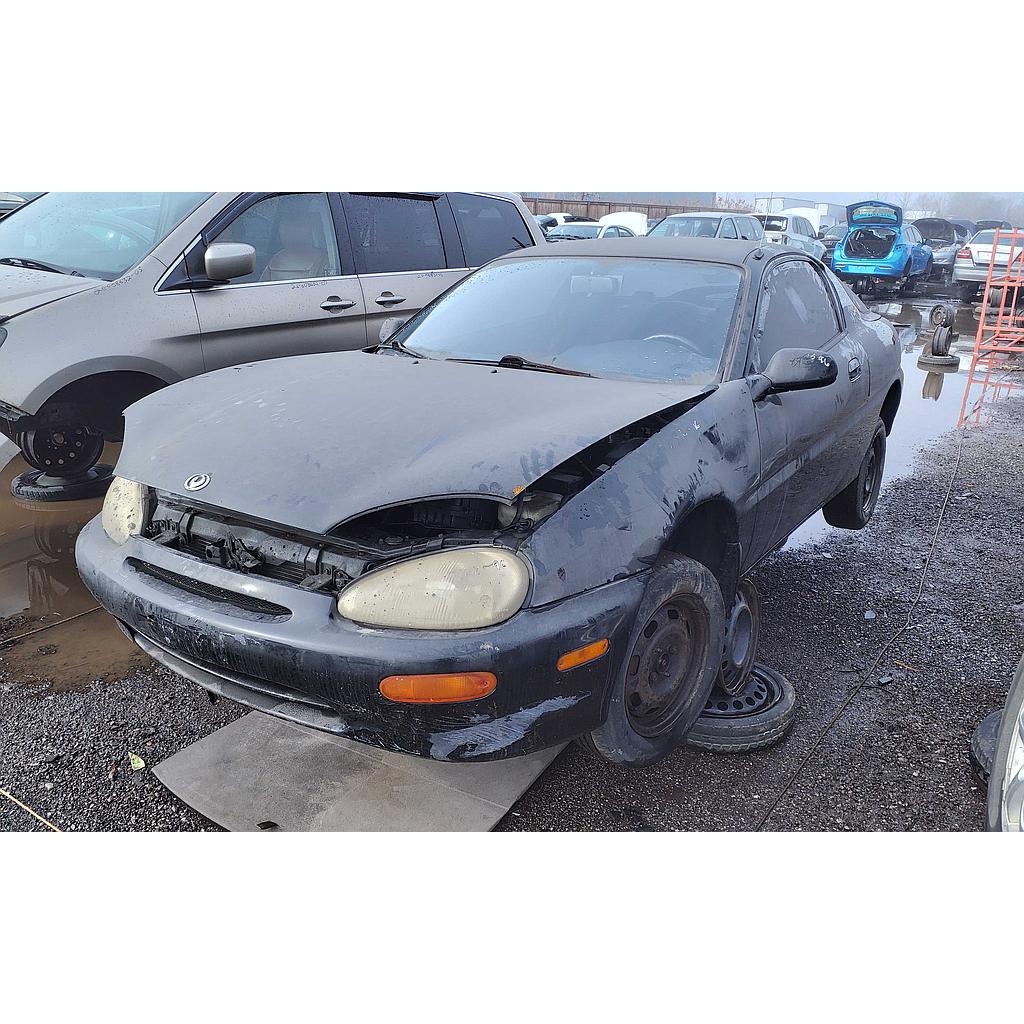 MAZDA MX3 1996