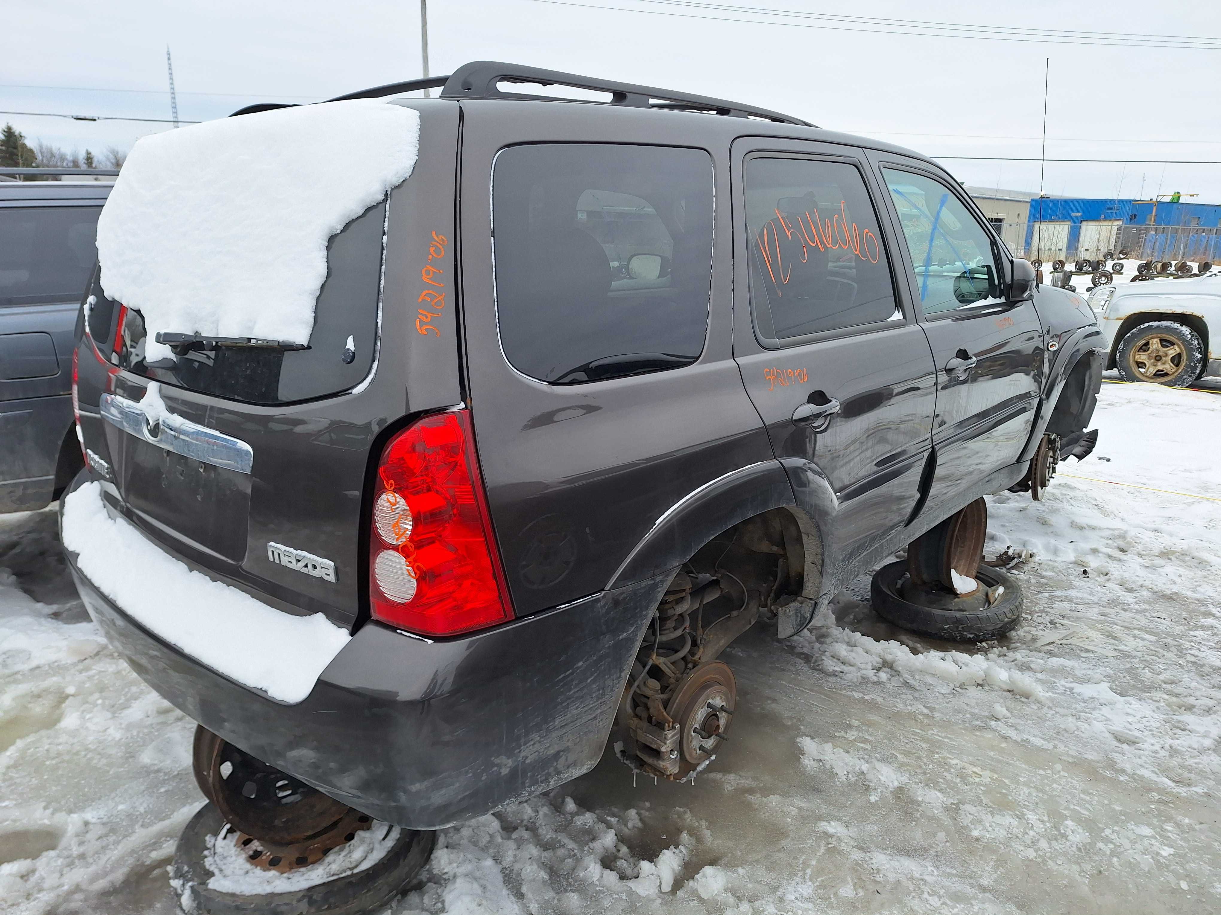 MAZDA TRIBUTE 2006