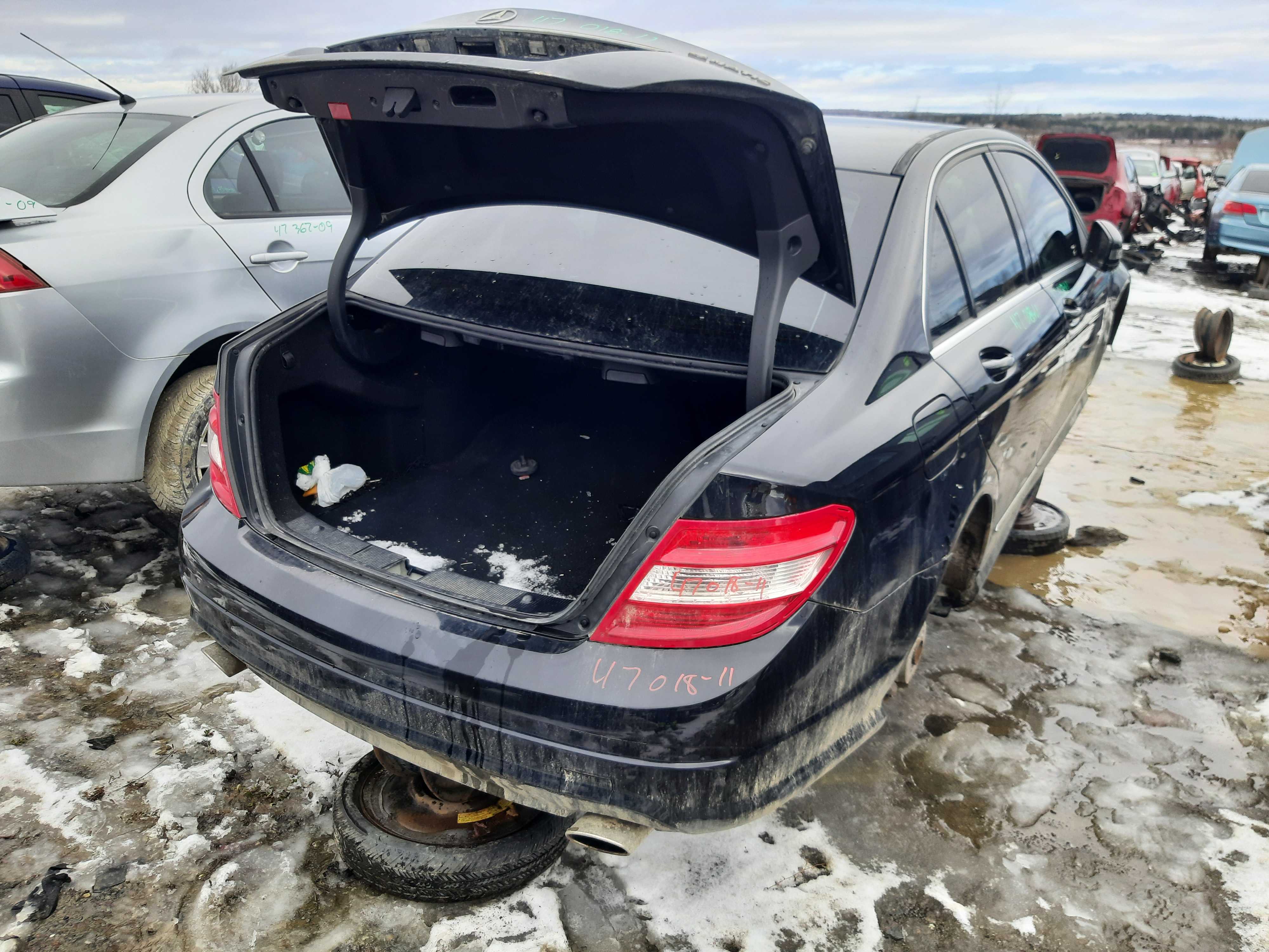 MERCEDES-BENZ C-CLASS 2011