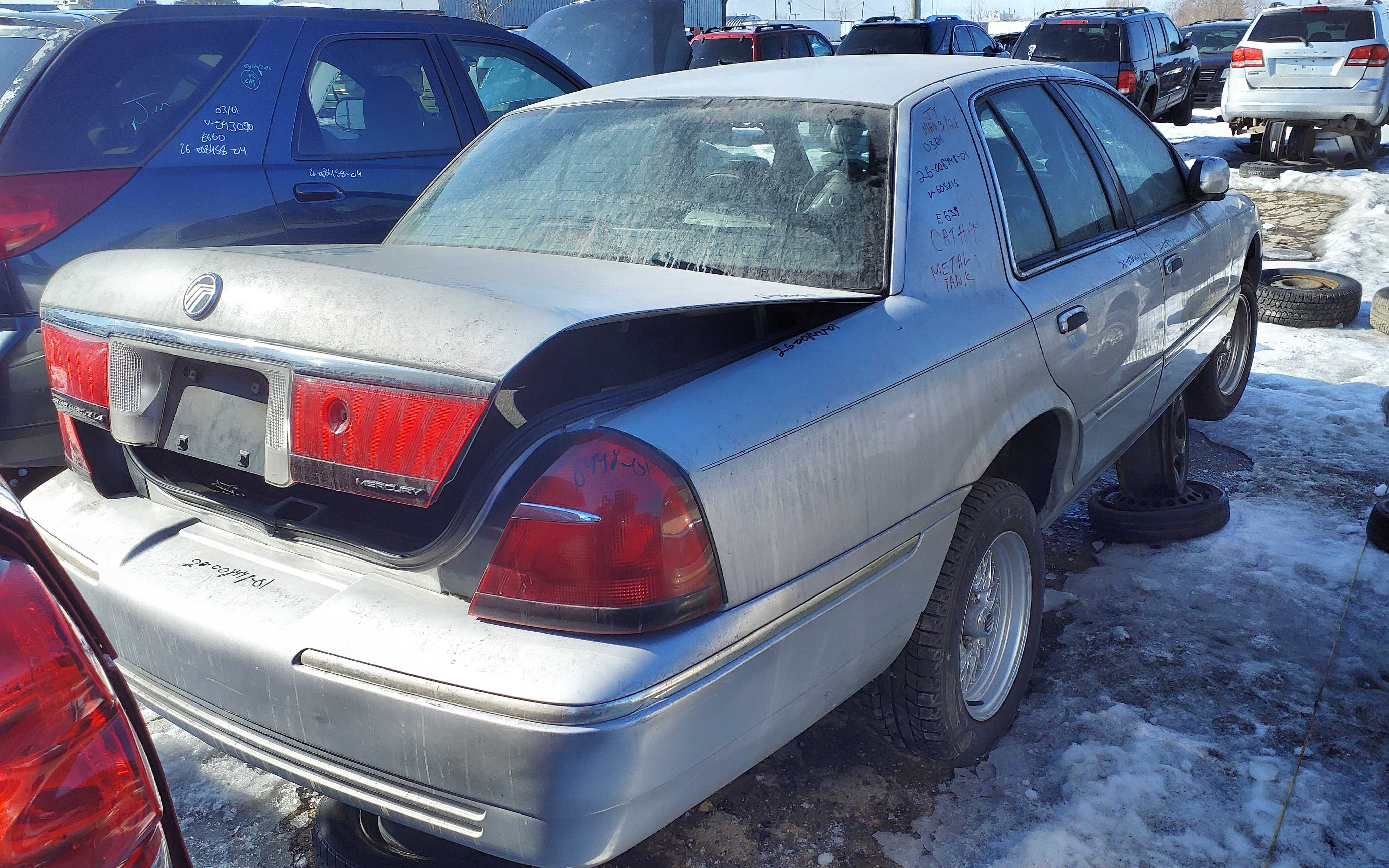 MERCURY GRAND MARQUIS 2001