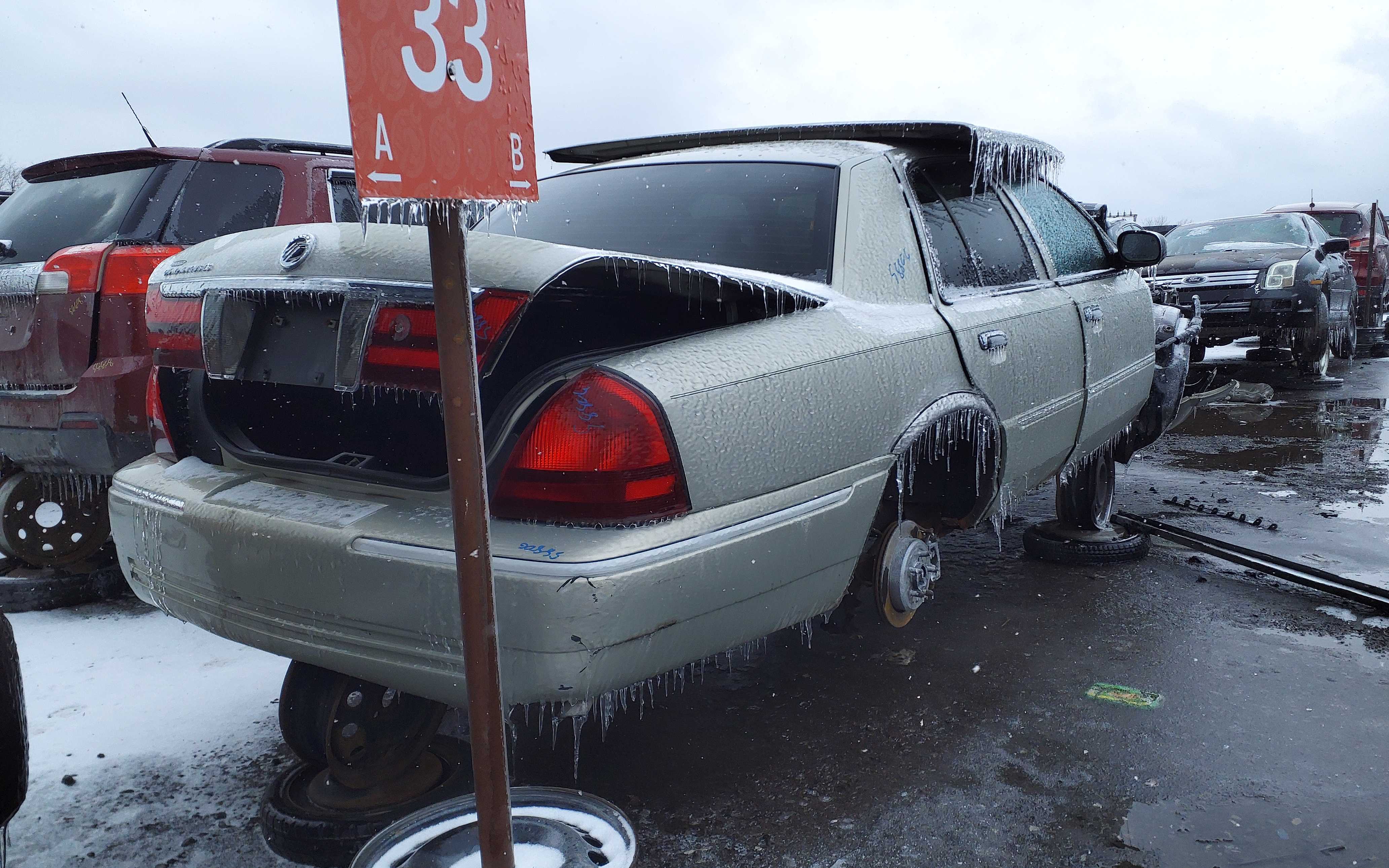 MERCURY GRAND MARQUIS 2004