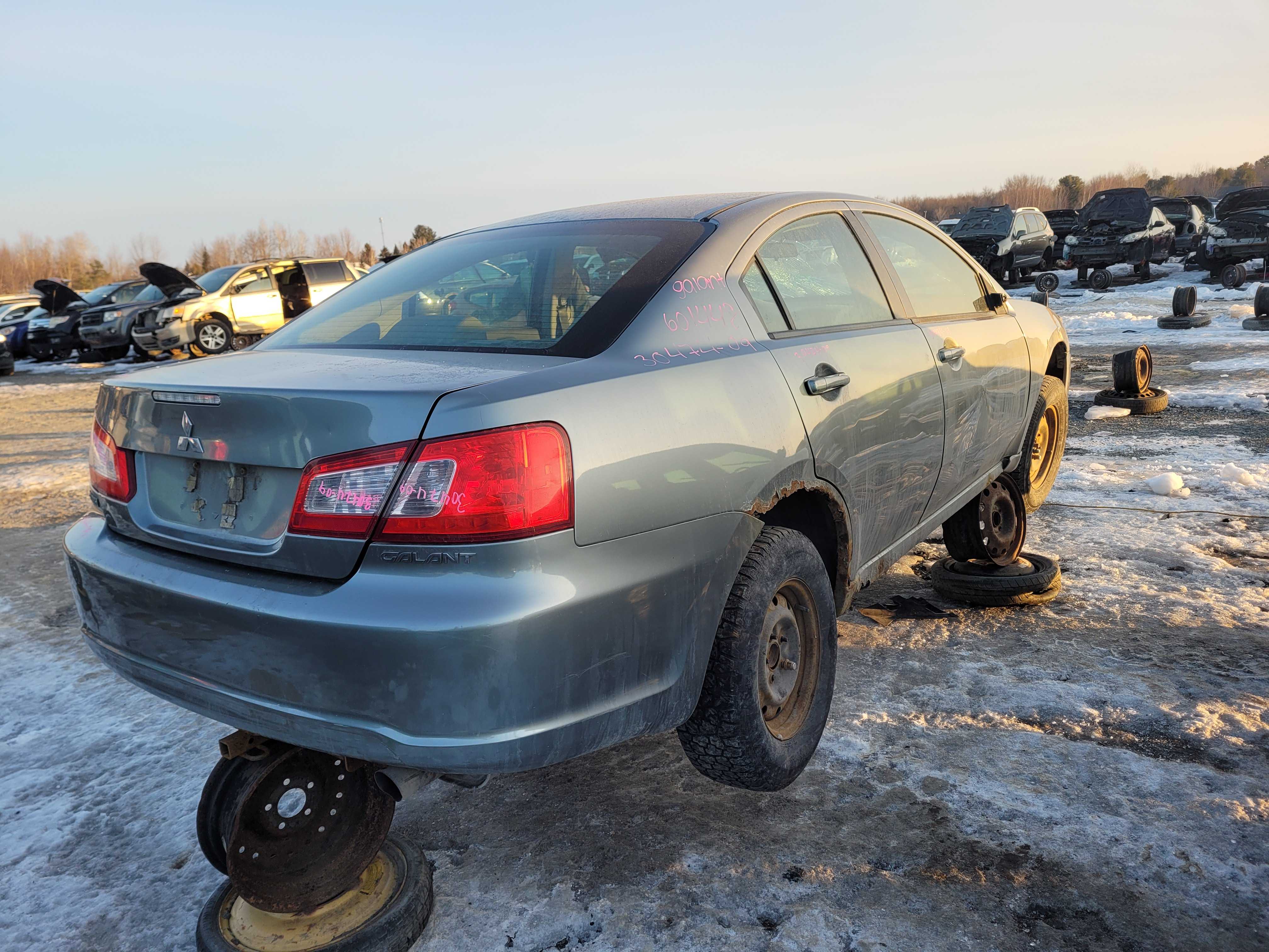 MITSUBISHI GALANT 2009