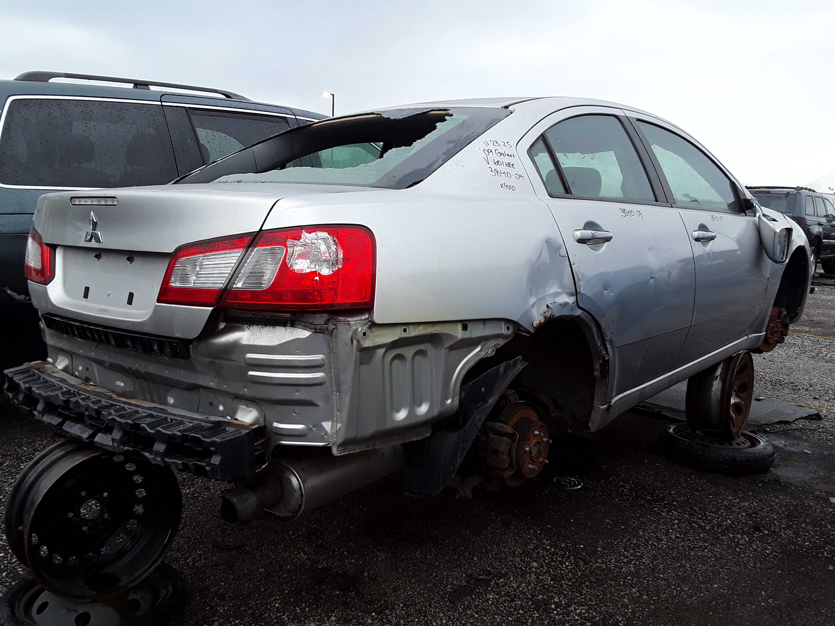 MITSUBISHI GALANT 2009