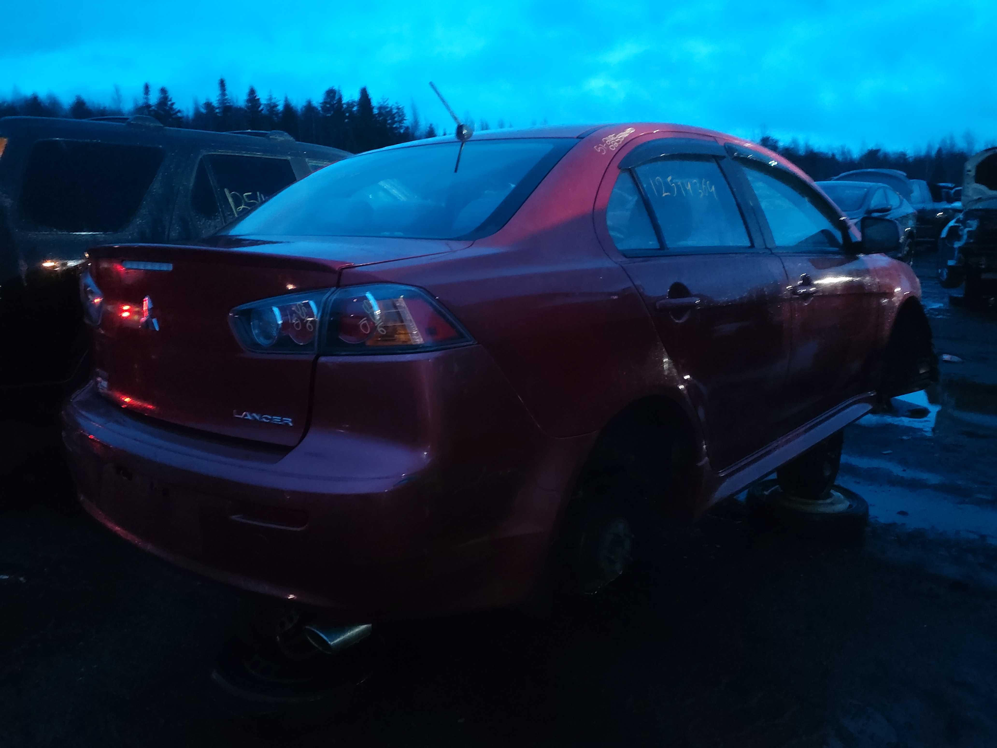 MITSUBISHI LANCER 2010