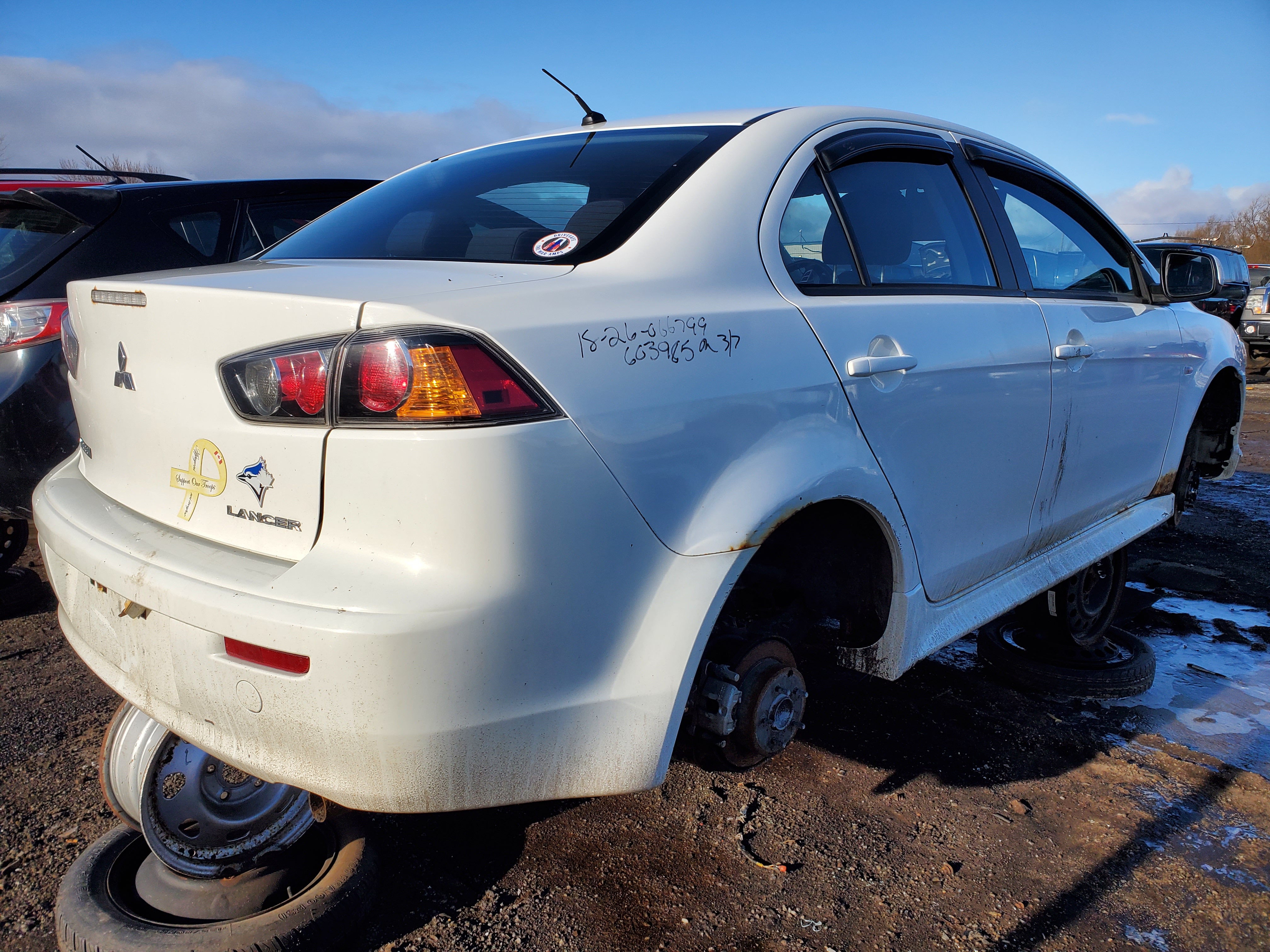 MITSUBISHI LANCER 2011