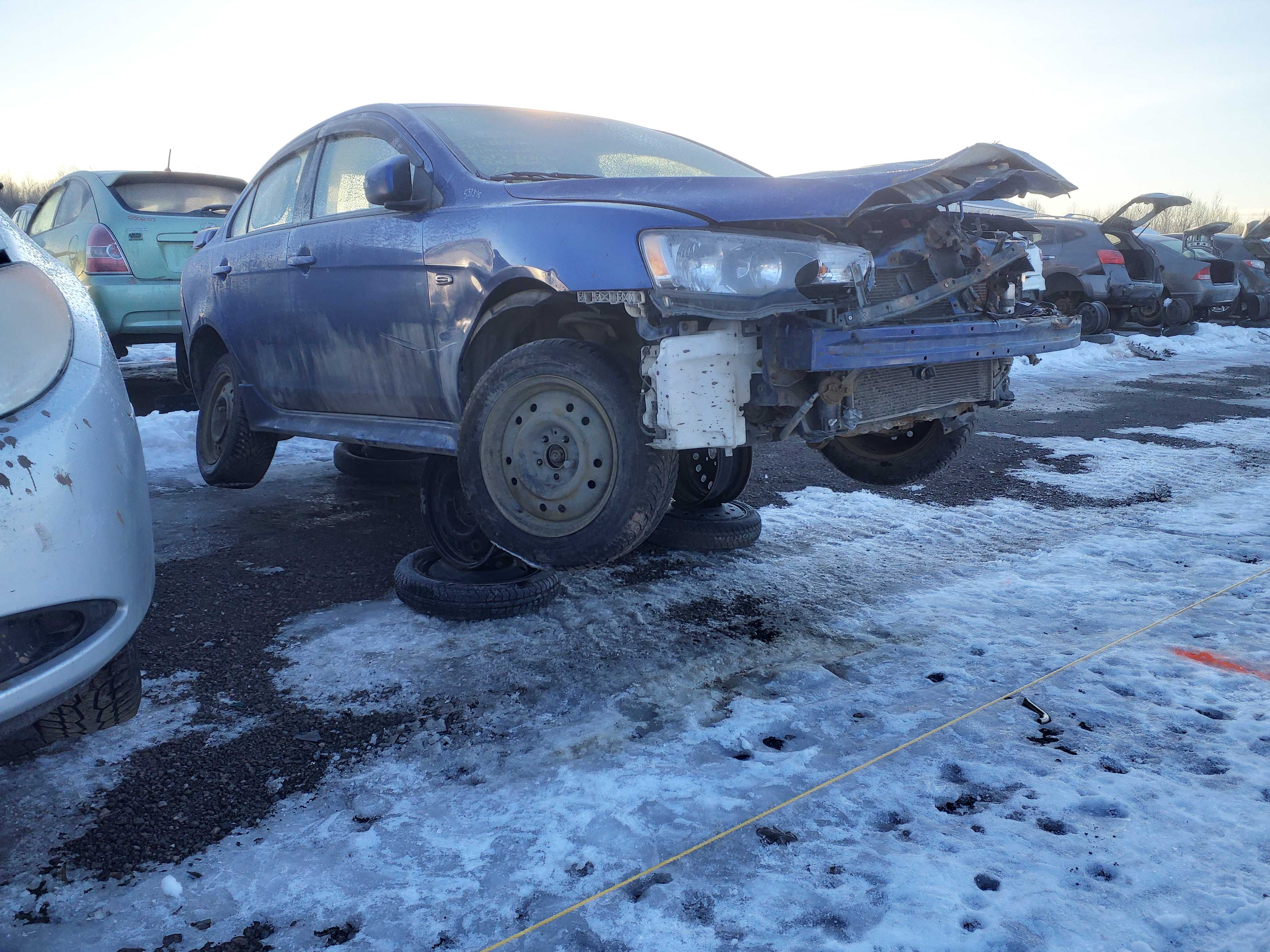 MITSUBISHI LANCER 2015