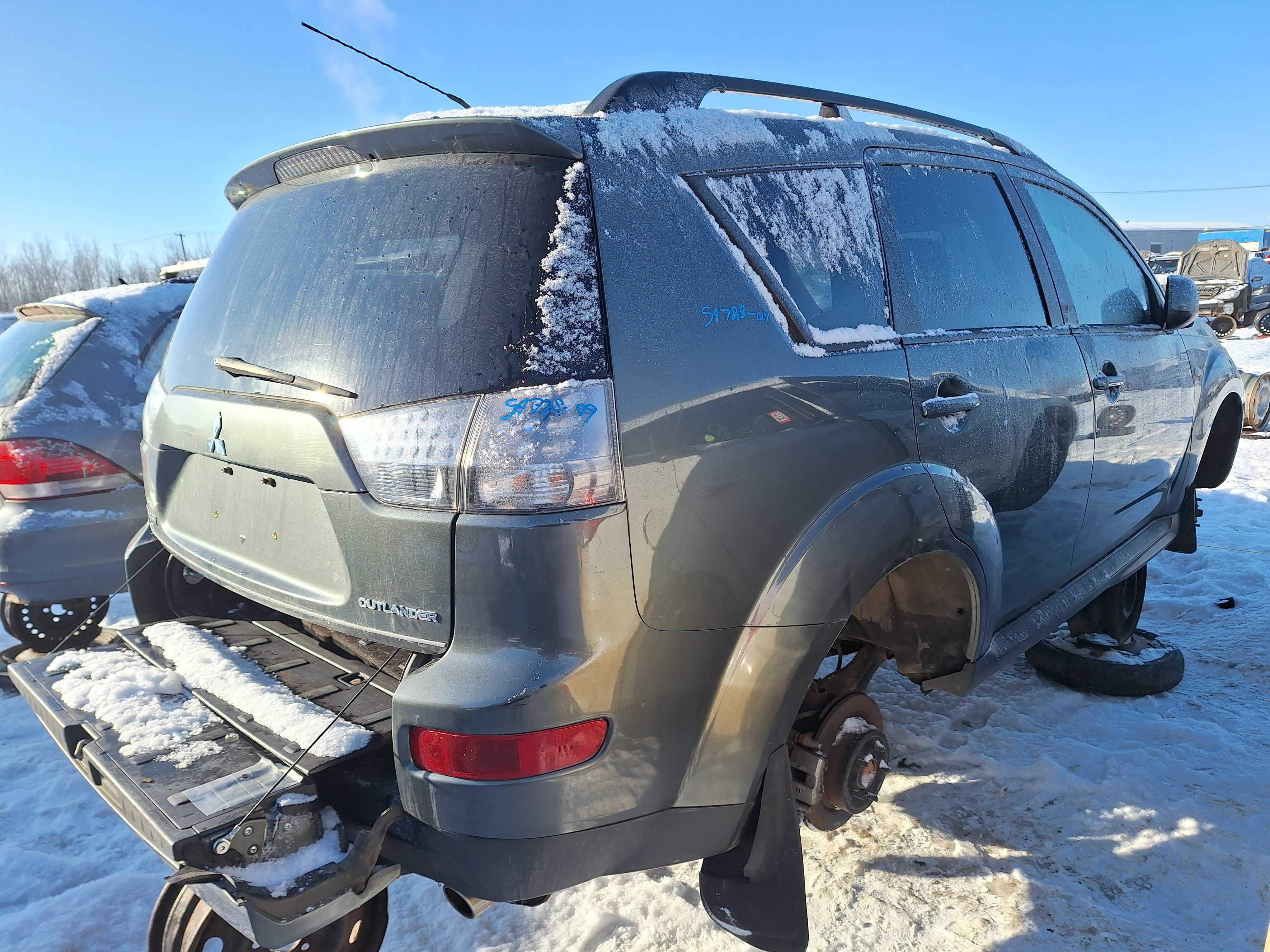 MITSUBISHI OUTLANDER 2009