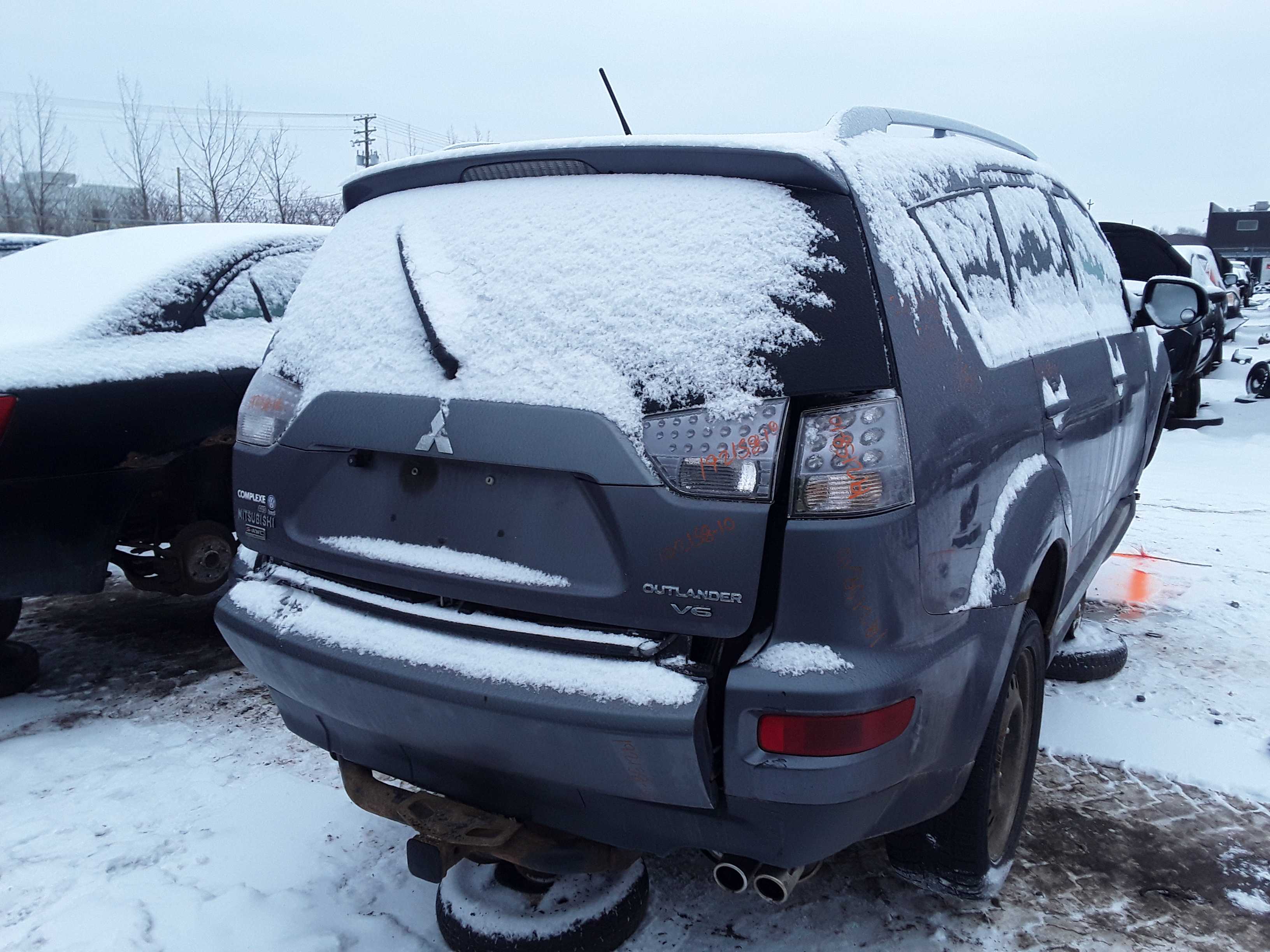 MITSUBISHI OUTLANDER 2010