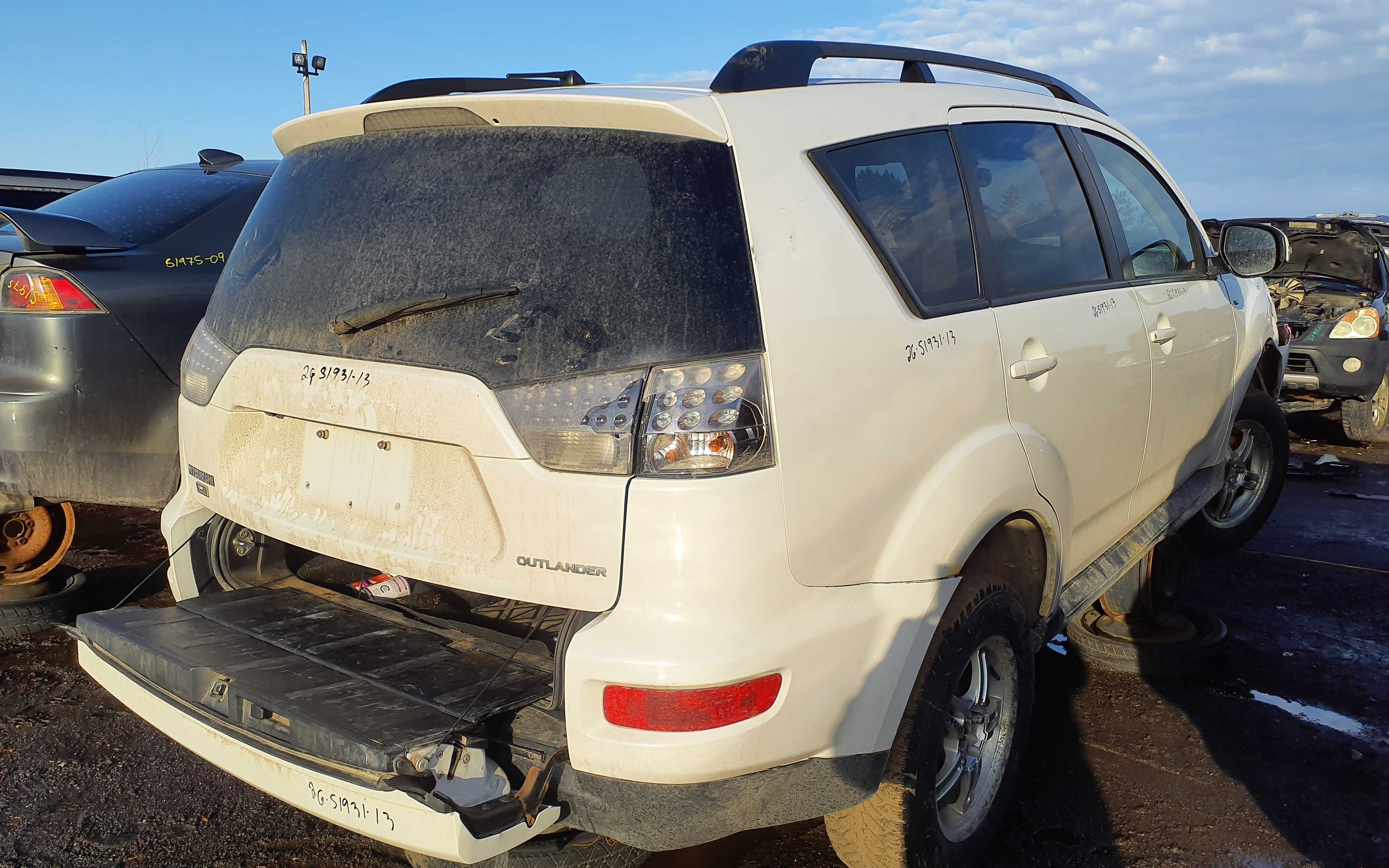 MITSUBISHI OUTLANDER 2013