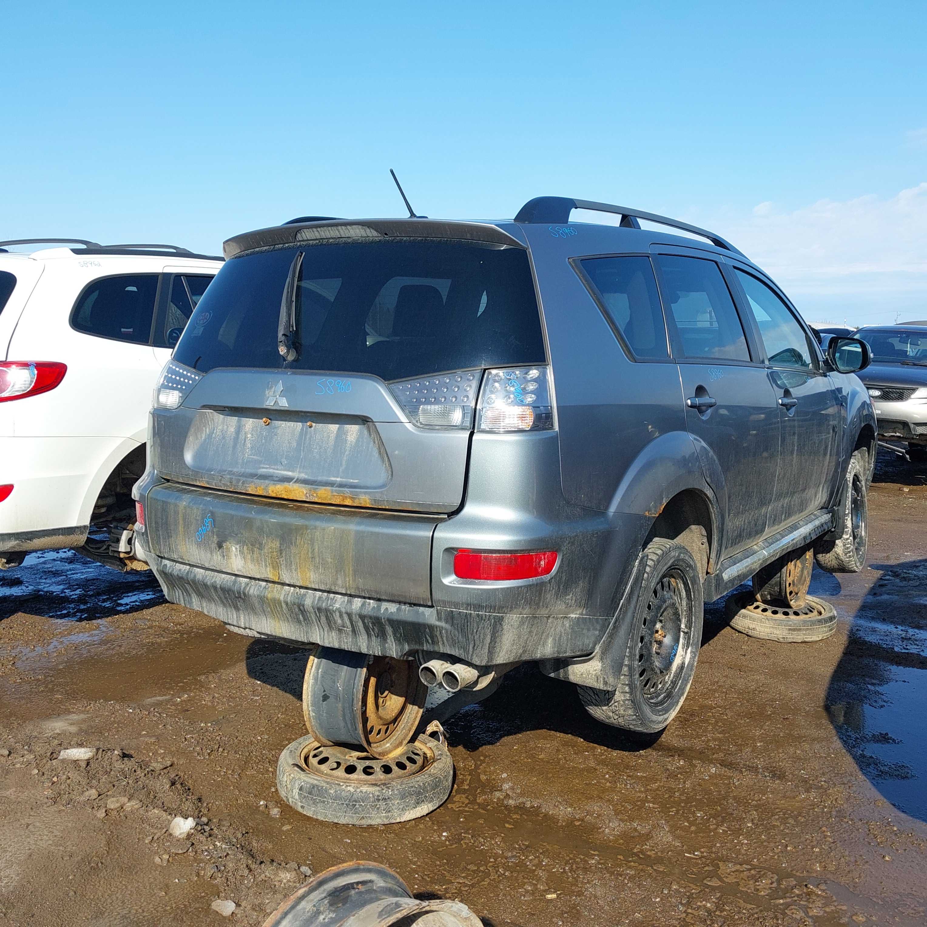 MITSUBISHI OUTLANDER 2013