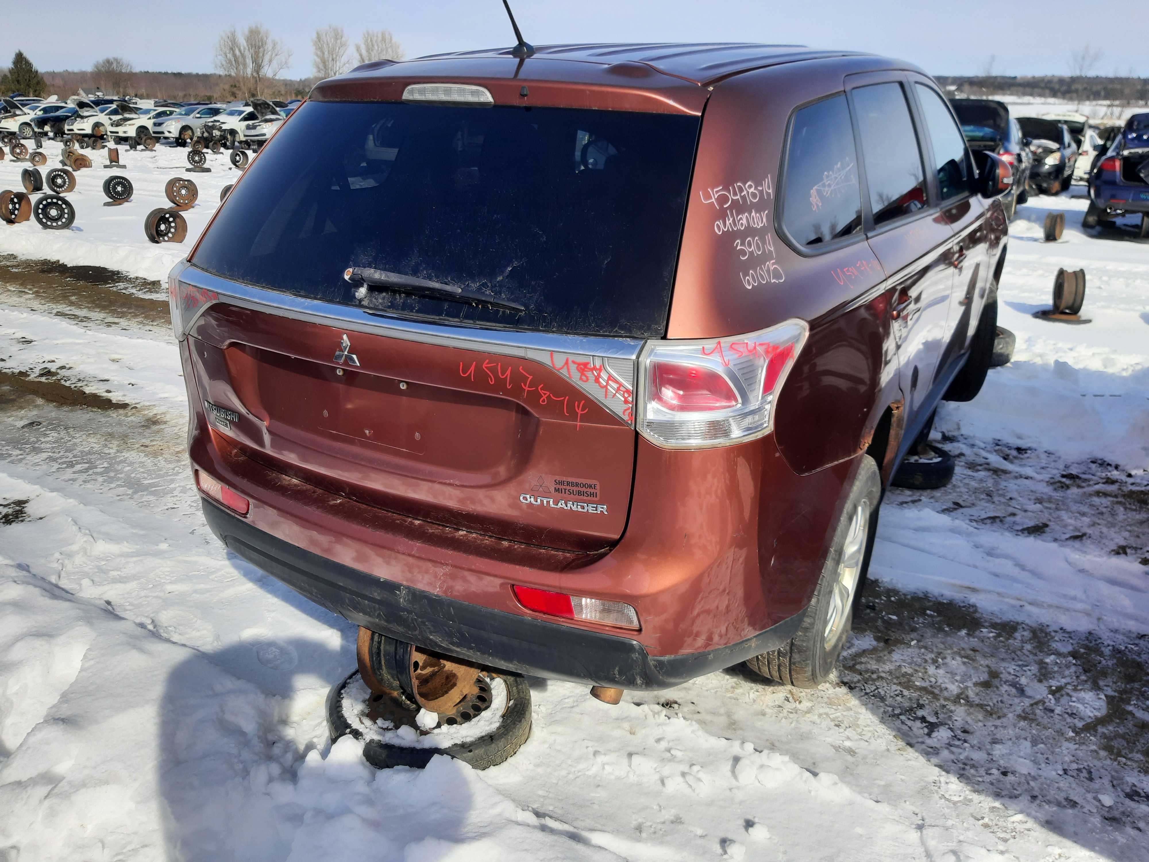 MITSUBISHI OUTLANDER 2014