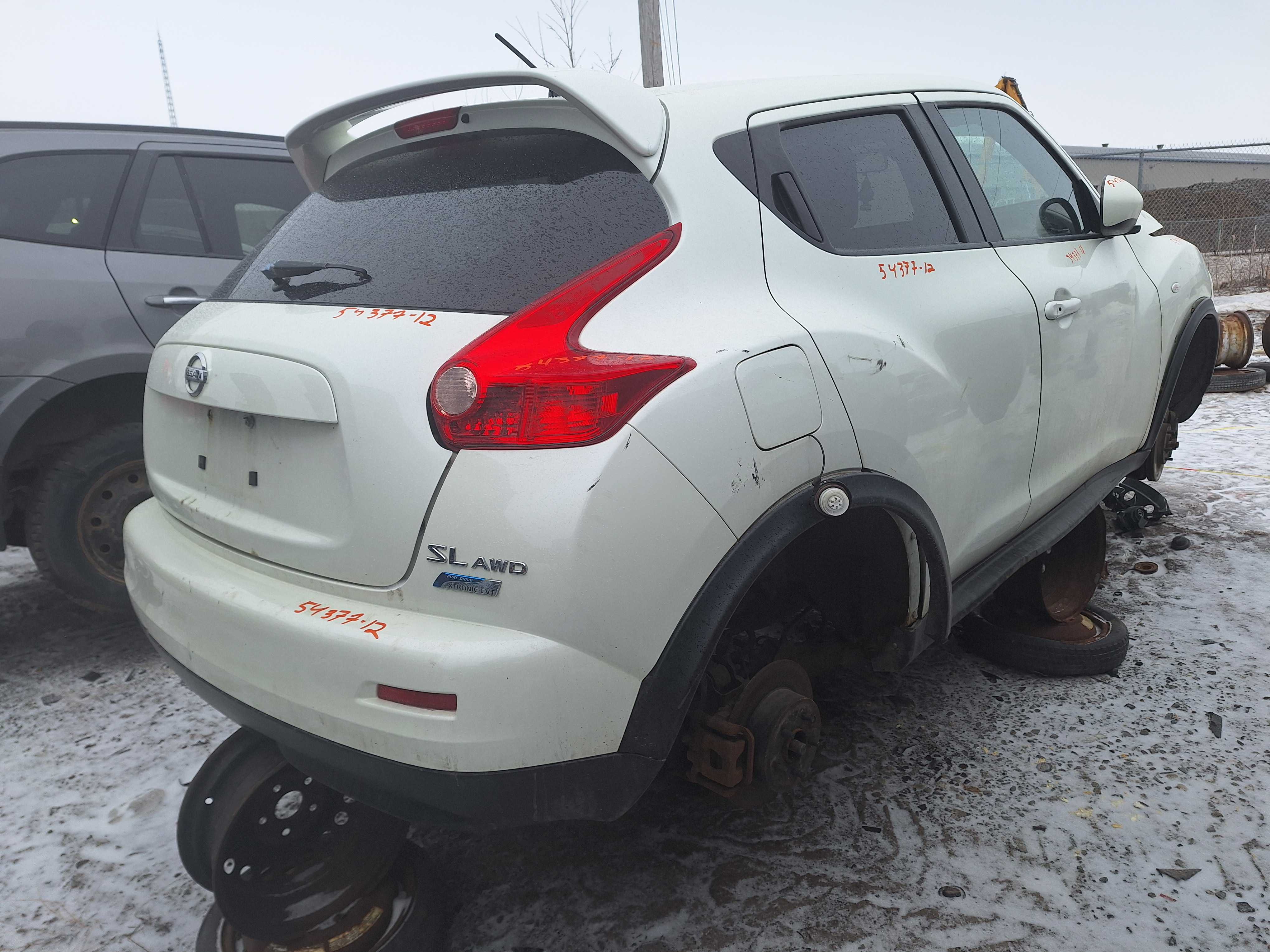 NISSAN JUKE 2012