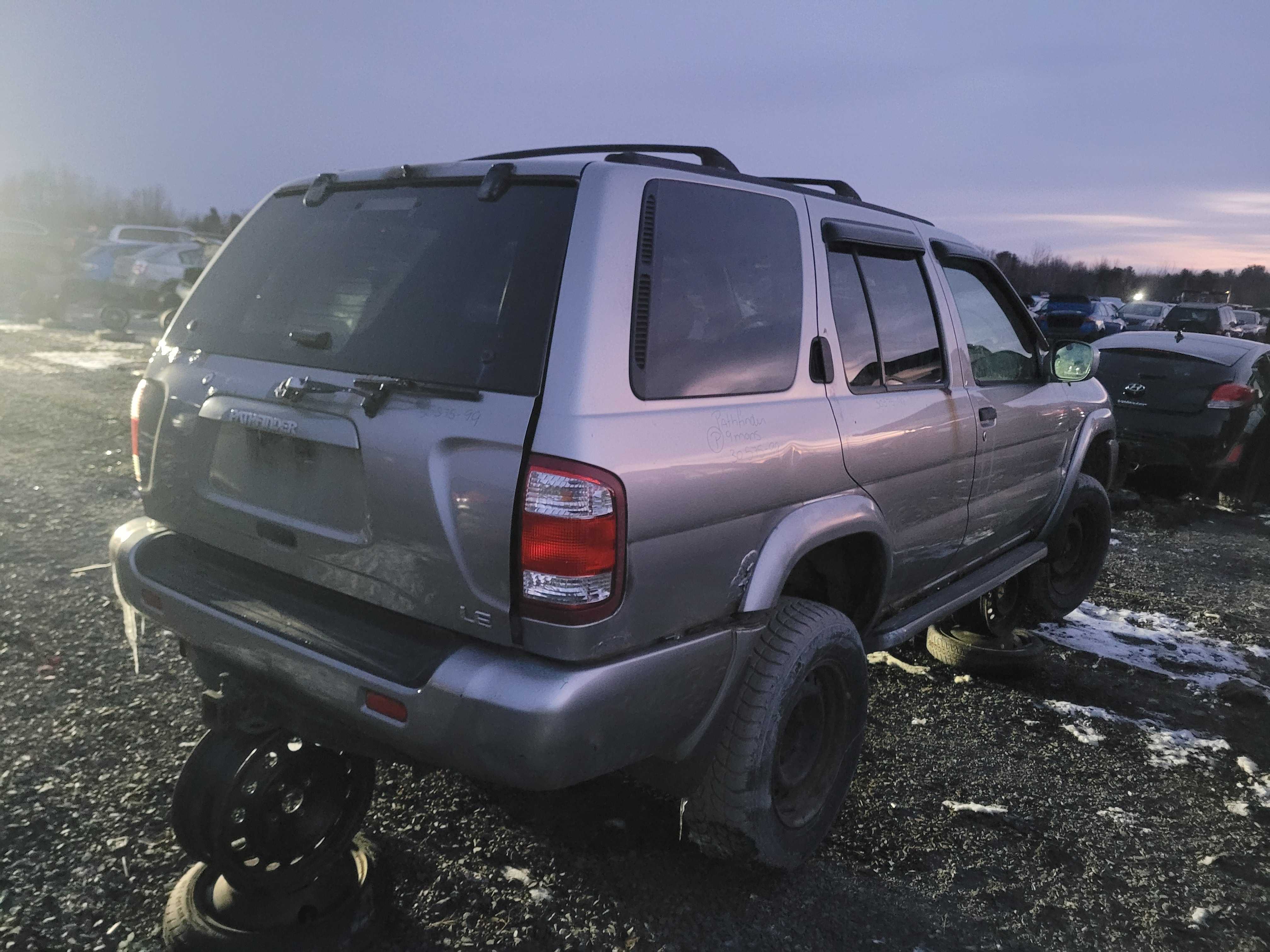 NISSAN PATHFINDER 1999