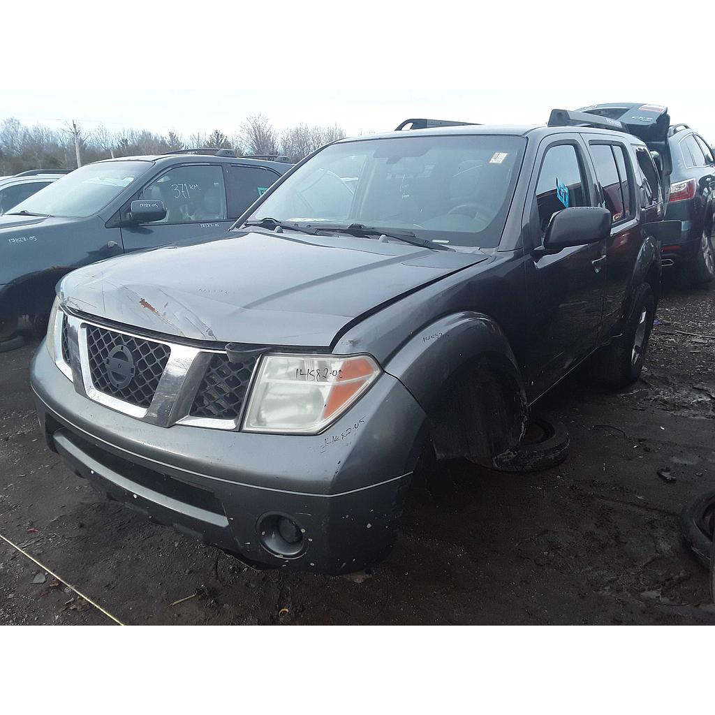 NISSAN PATHFINDER 2005