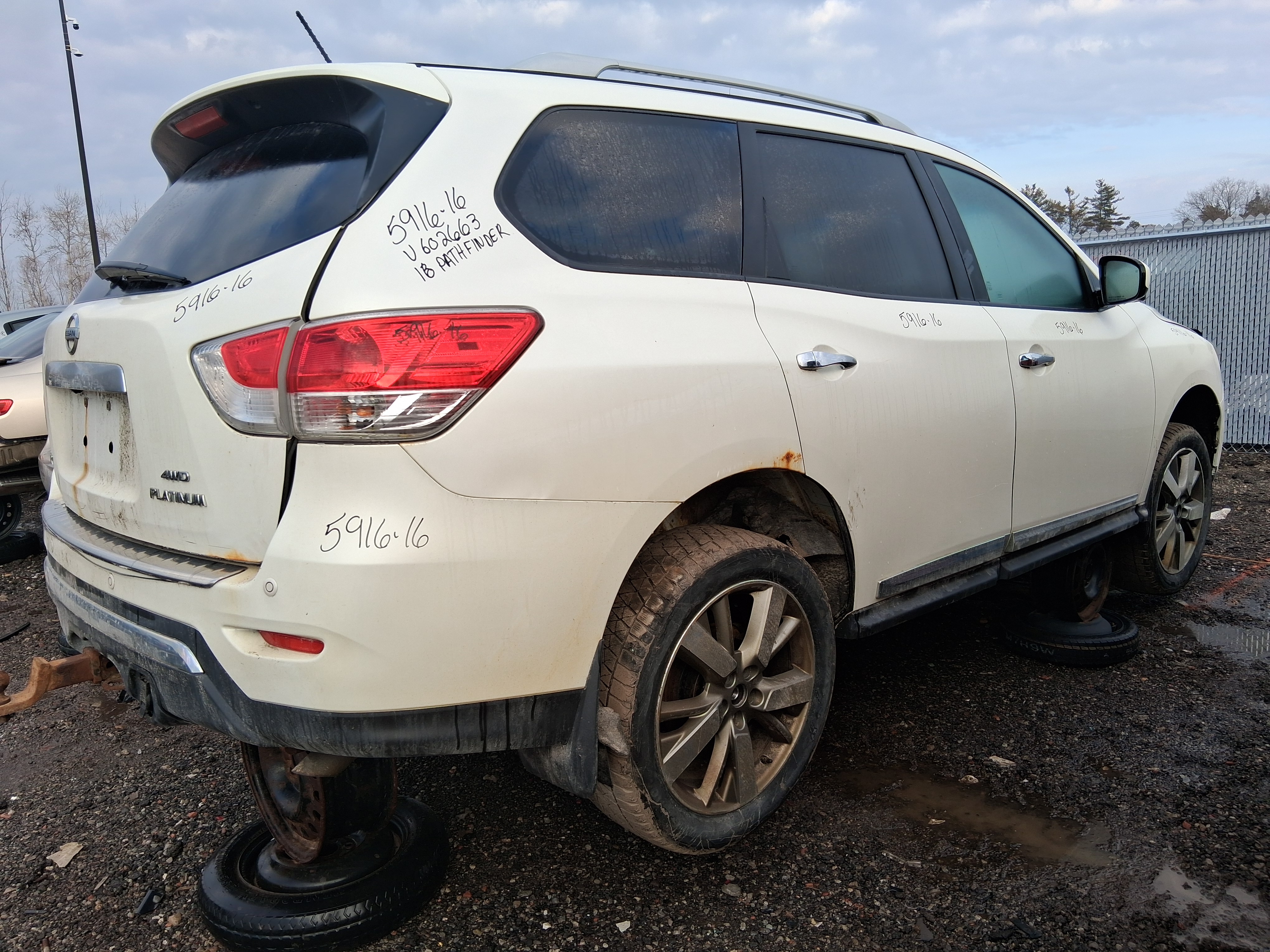 NISSAN PATHFINDER 2016