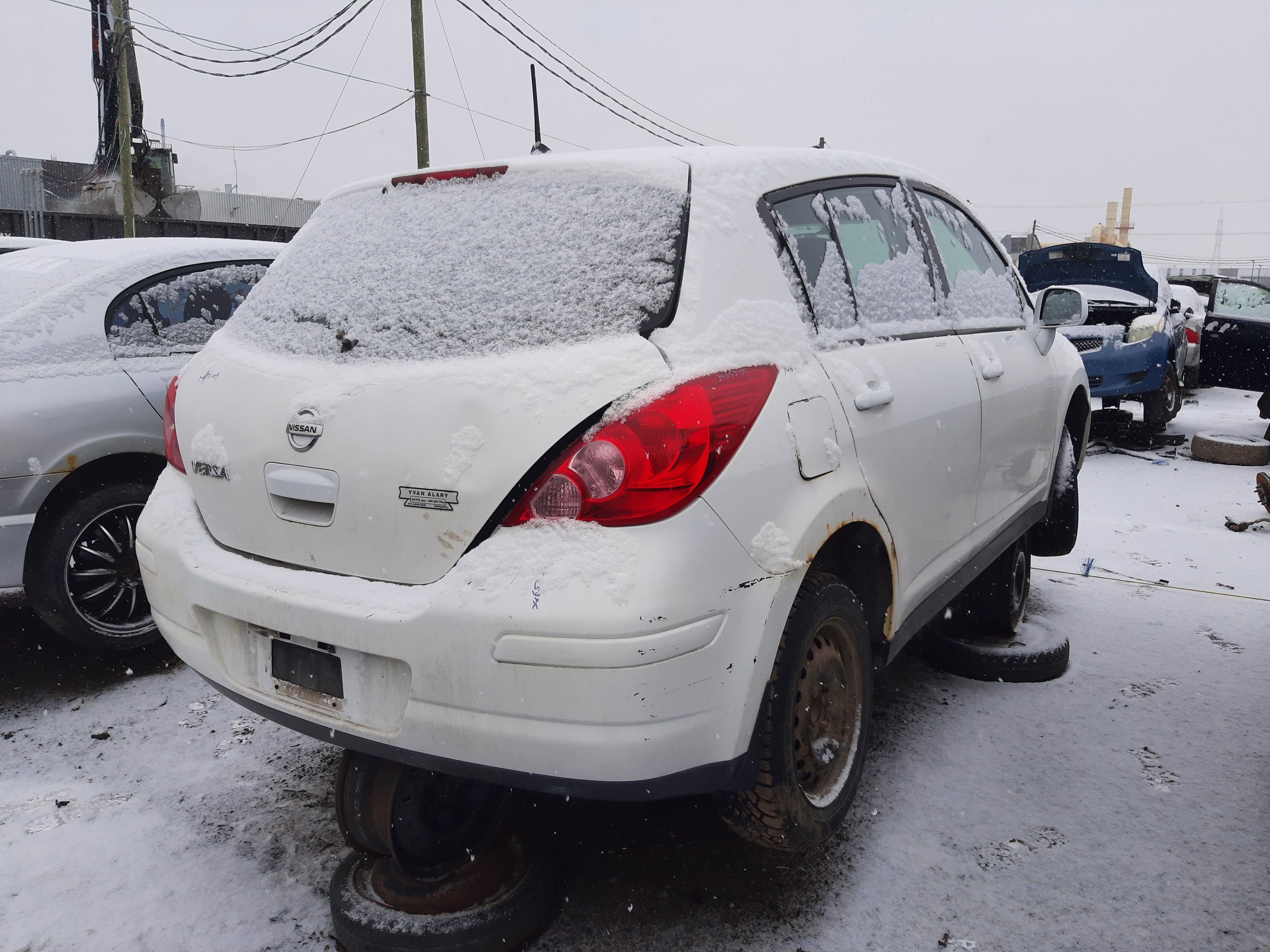 NISSAN VERSA 2009