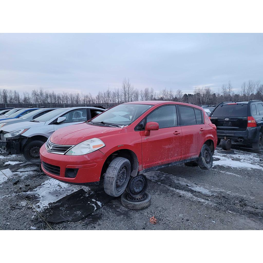 NISSAN VERSA 2010