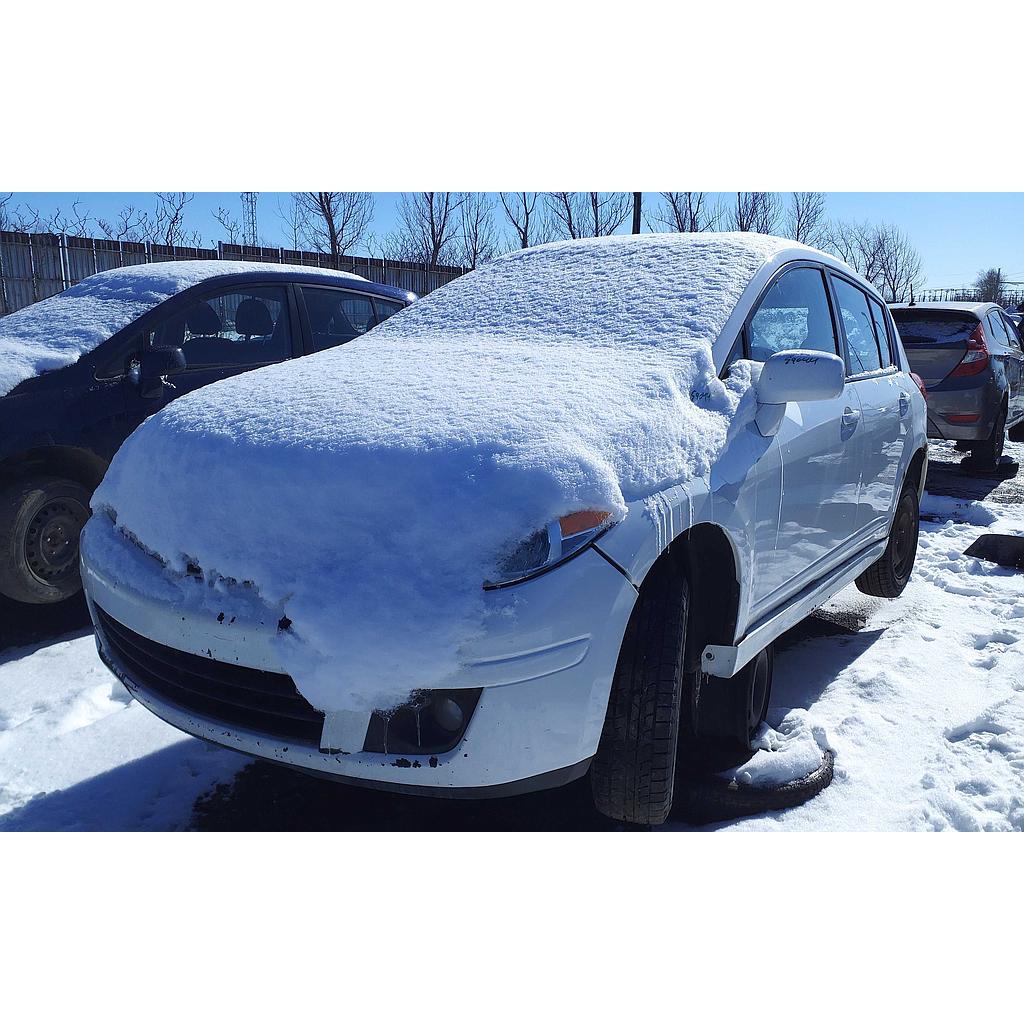 NISSAN VERSA 2010